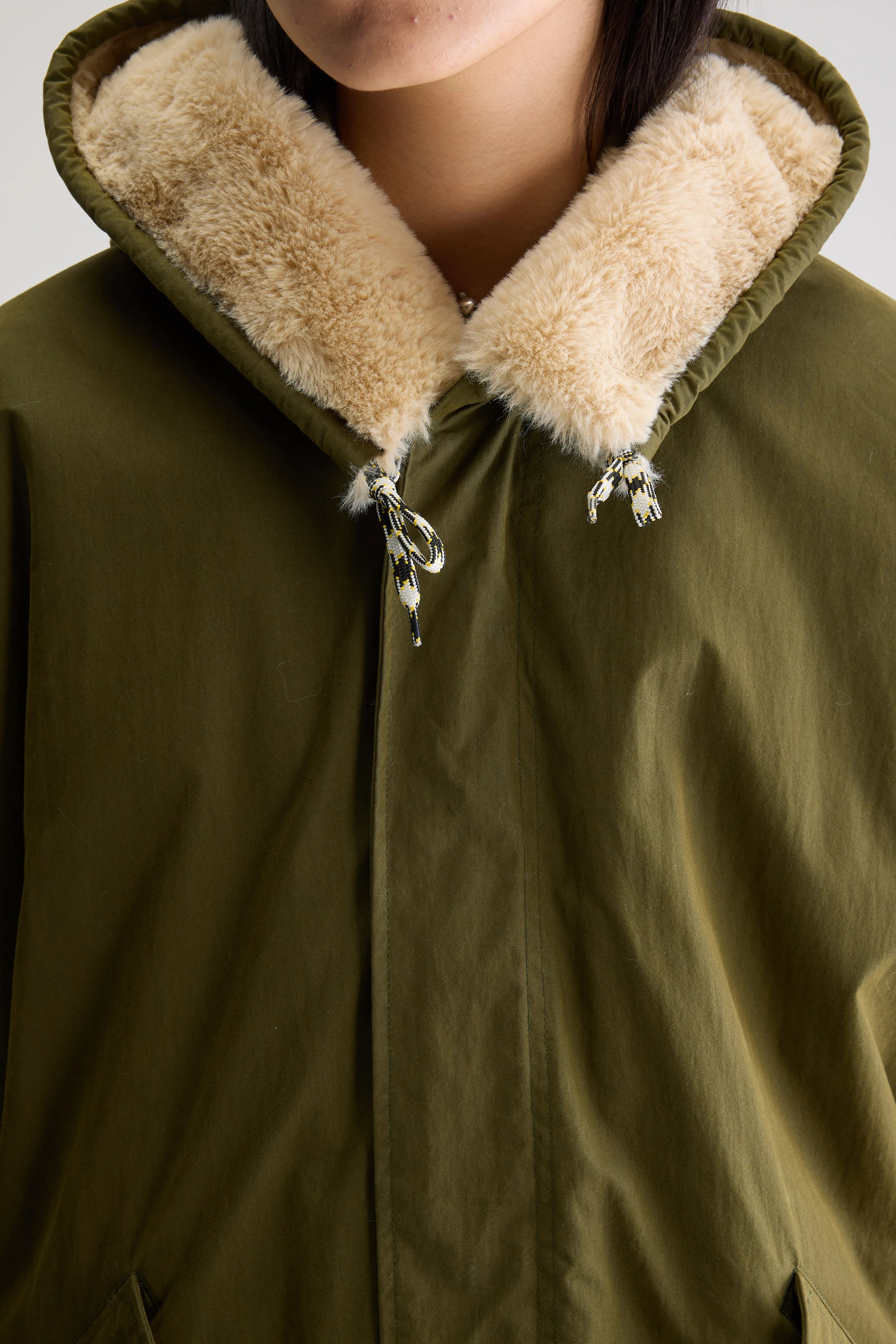 Laos parka met capuchon (242 / W / OLIVE)
