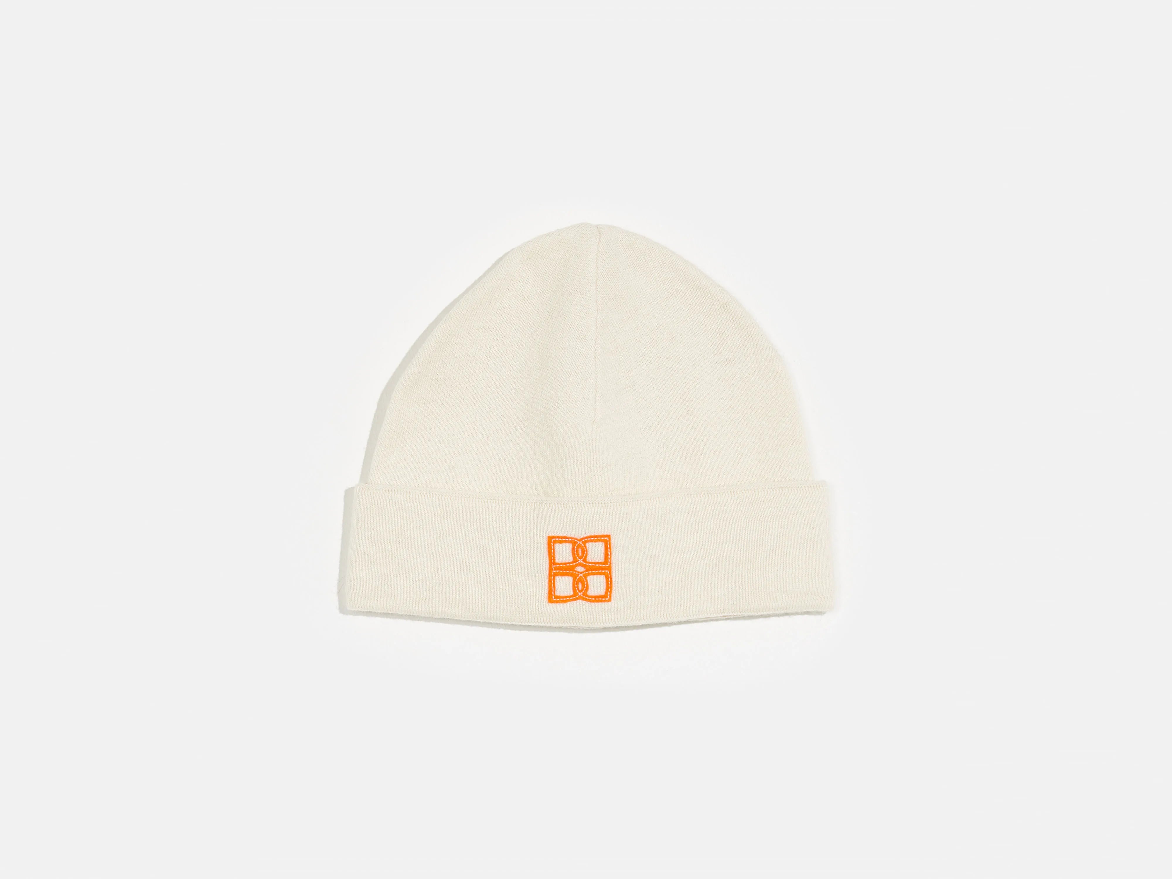 Gopko Beanie (232 / W / WHISPER)