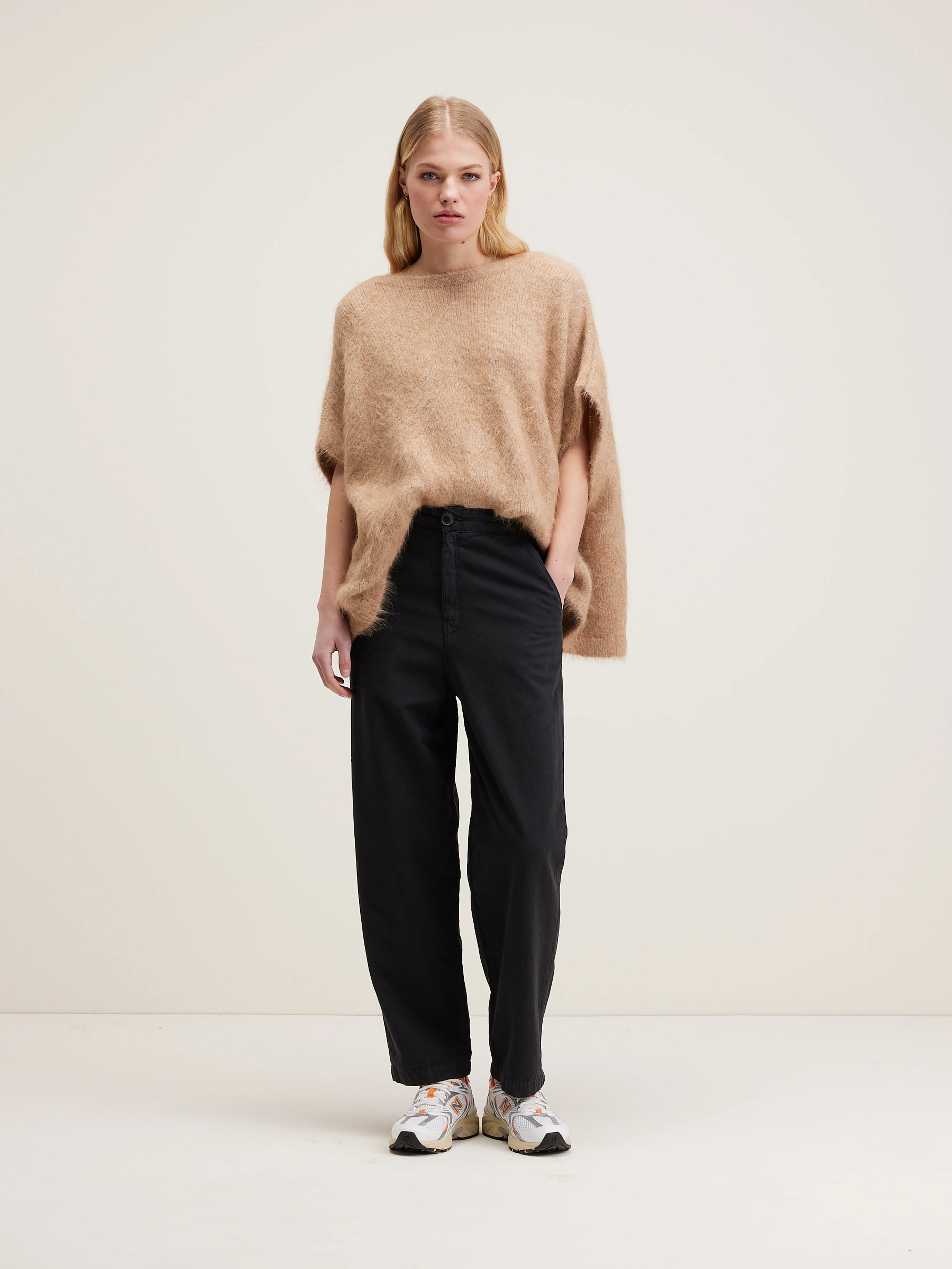 Pasop Relaxed Trousers - Off black For Women | Bellerose