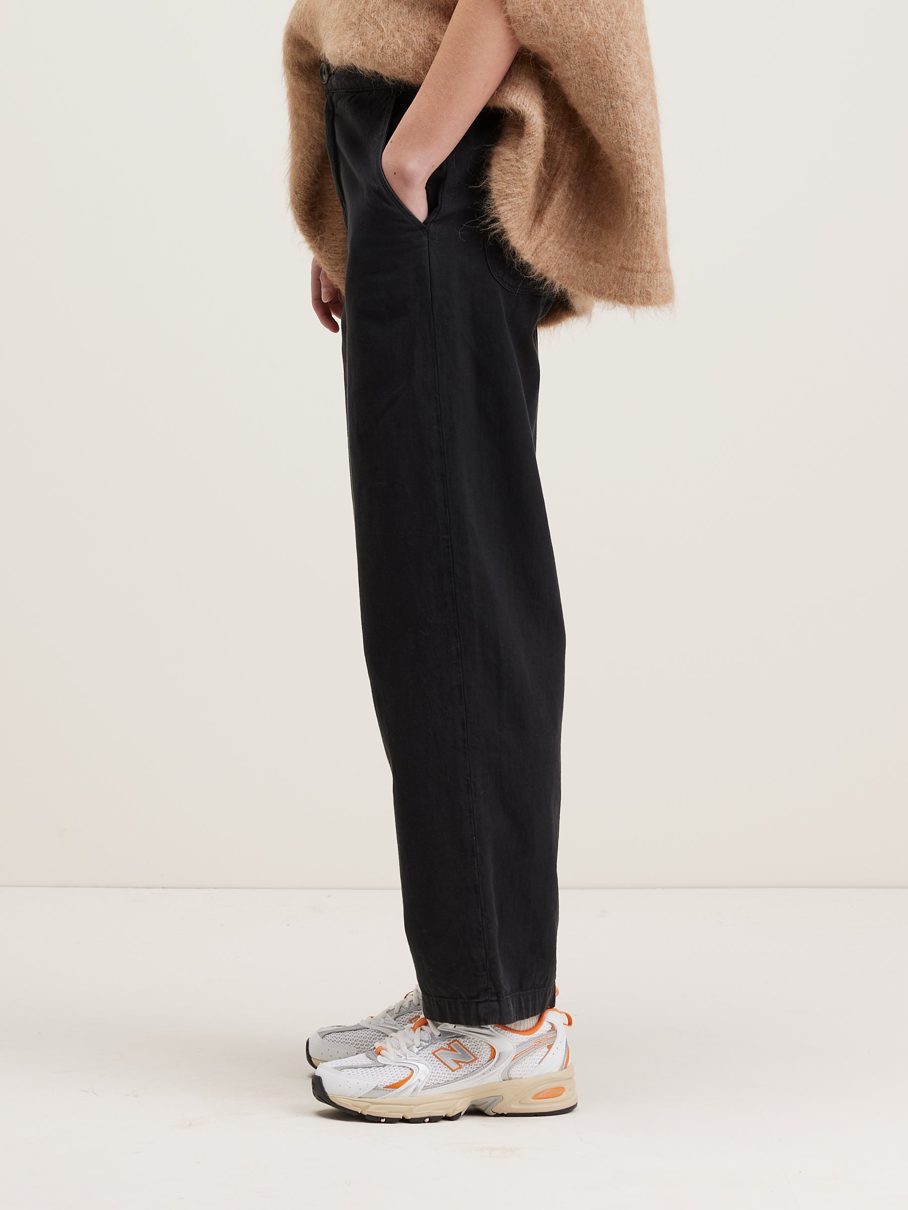 Pasop Relaxed Trousers - Off black For Women | Bellerose