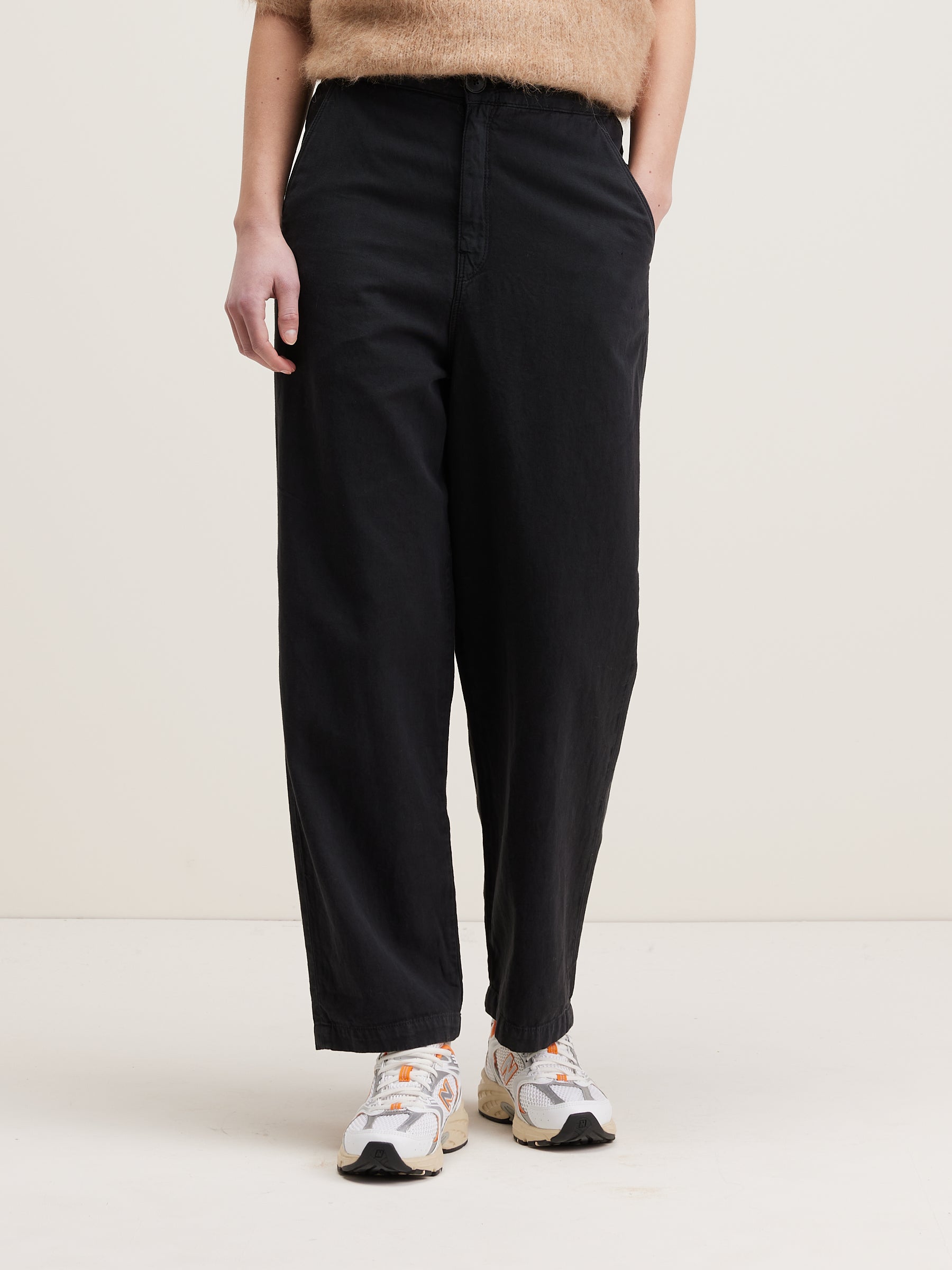 Pasop Relaxed Trousers - Off black For Women | Bellerose