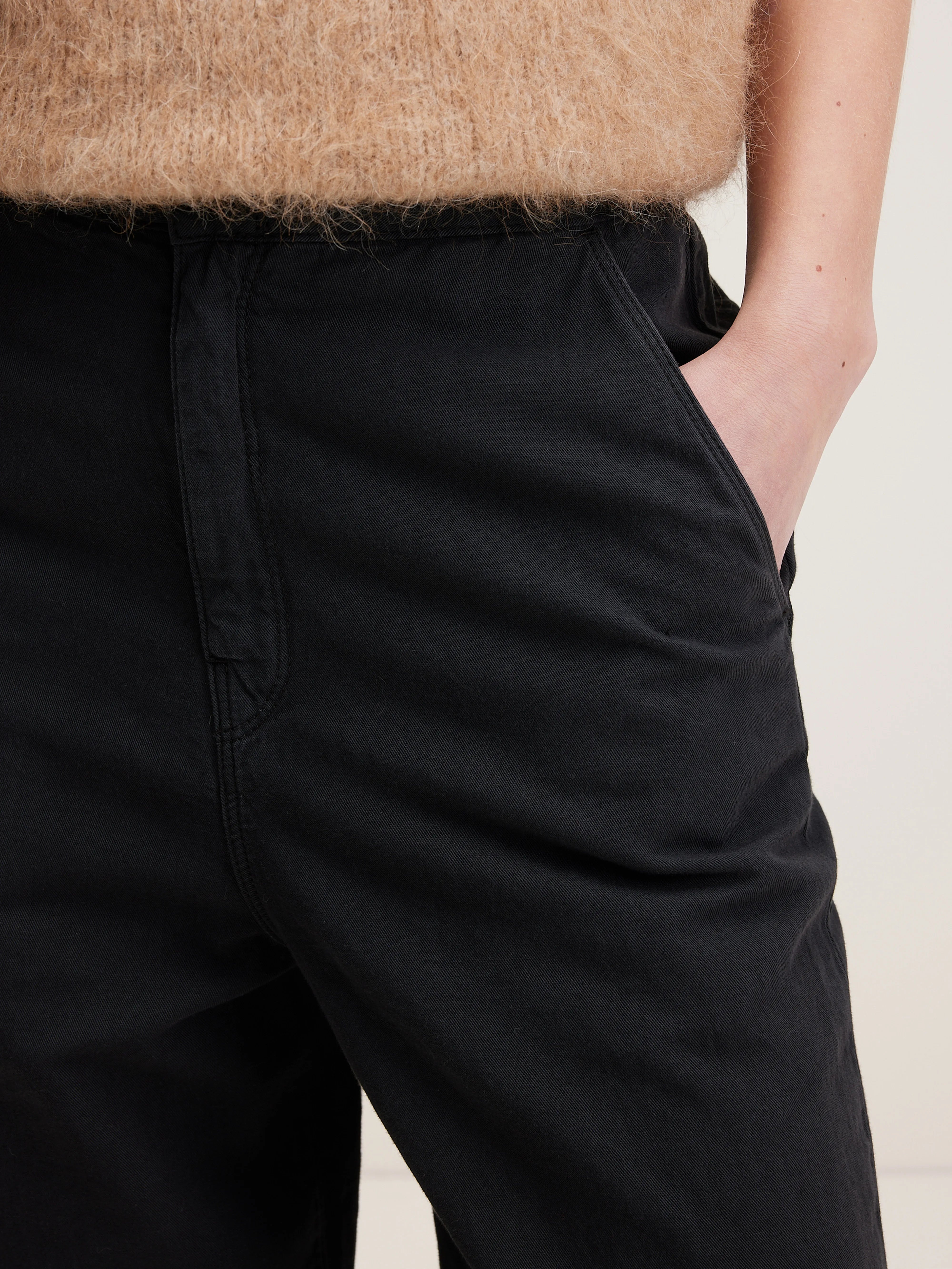 Pantalon décontracté Pasop (242 / W / OFF BLACK)