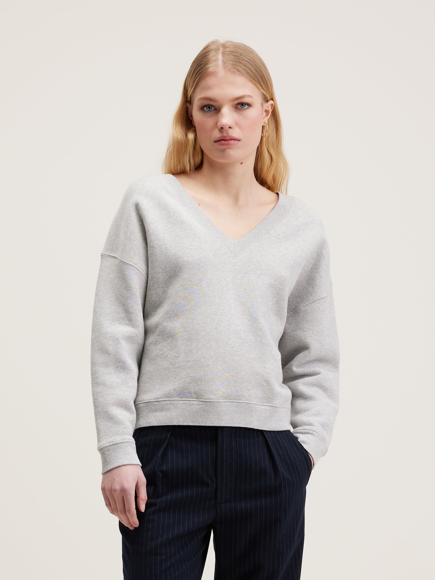 Fellow v-hals sweatshirt (242 / W / H. GREY)