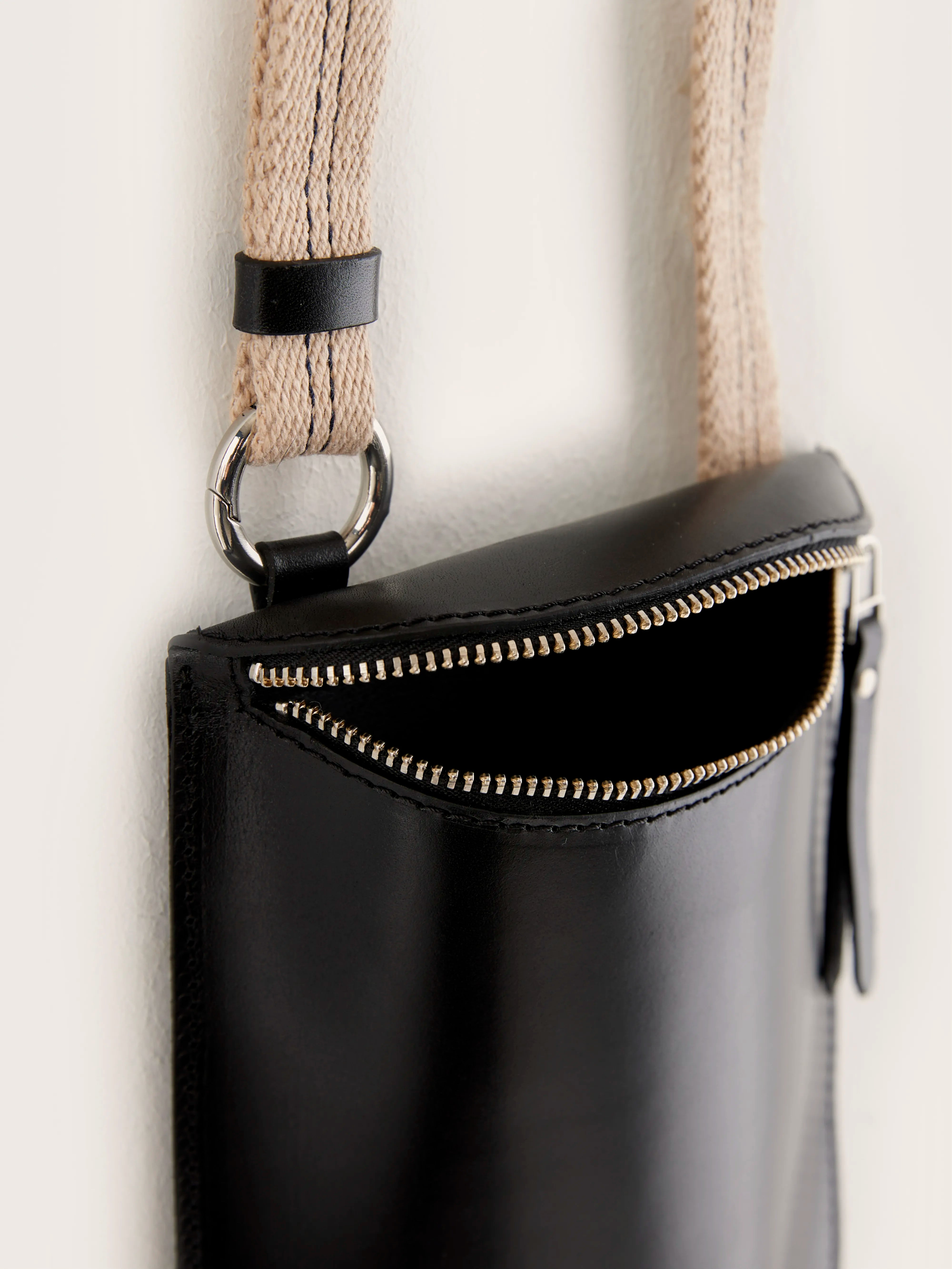 Shone zip-top mini bag (242 / W / BLACK)