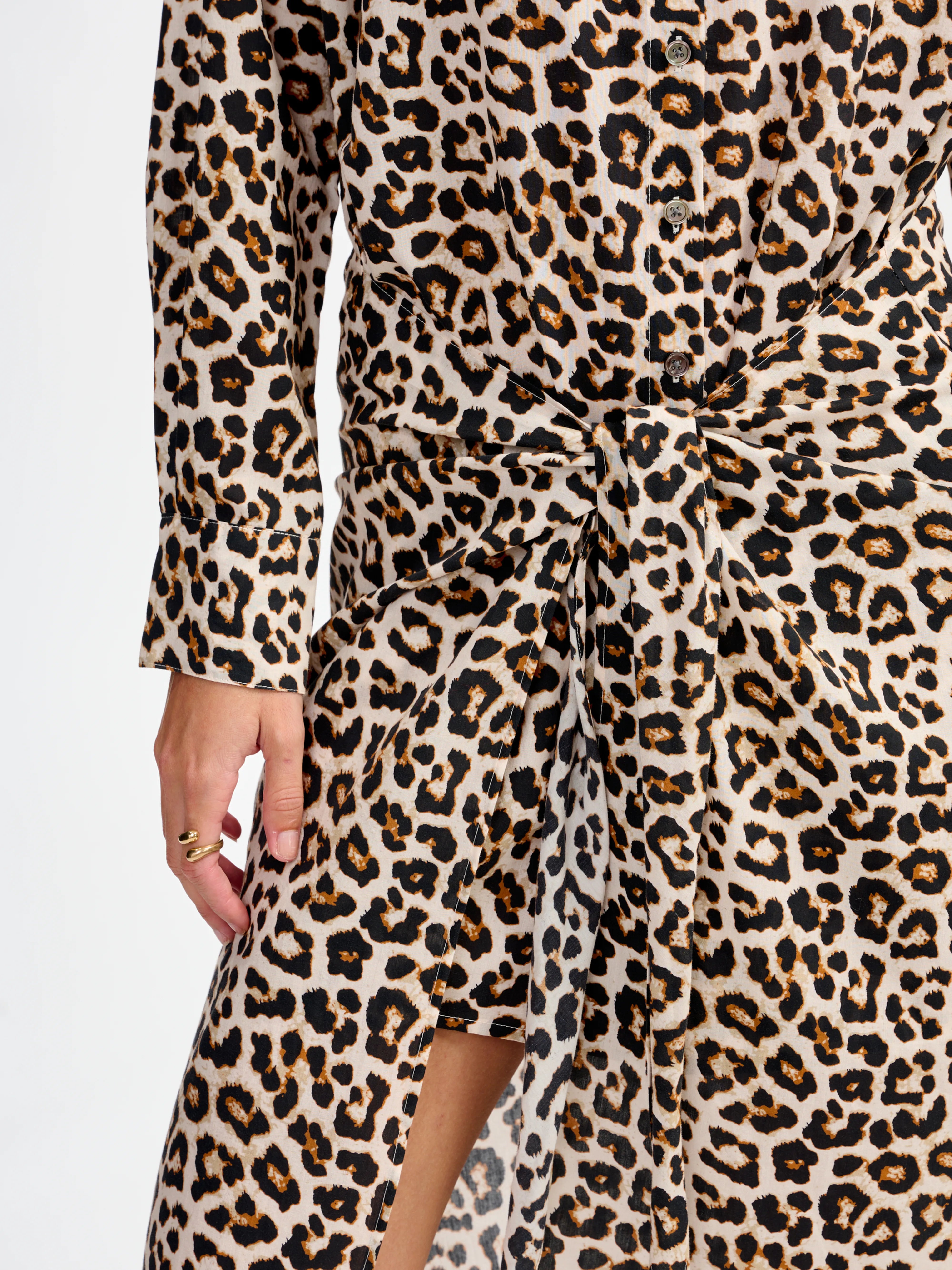 robe trixie (241 / W / COMBO A)