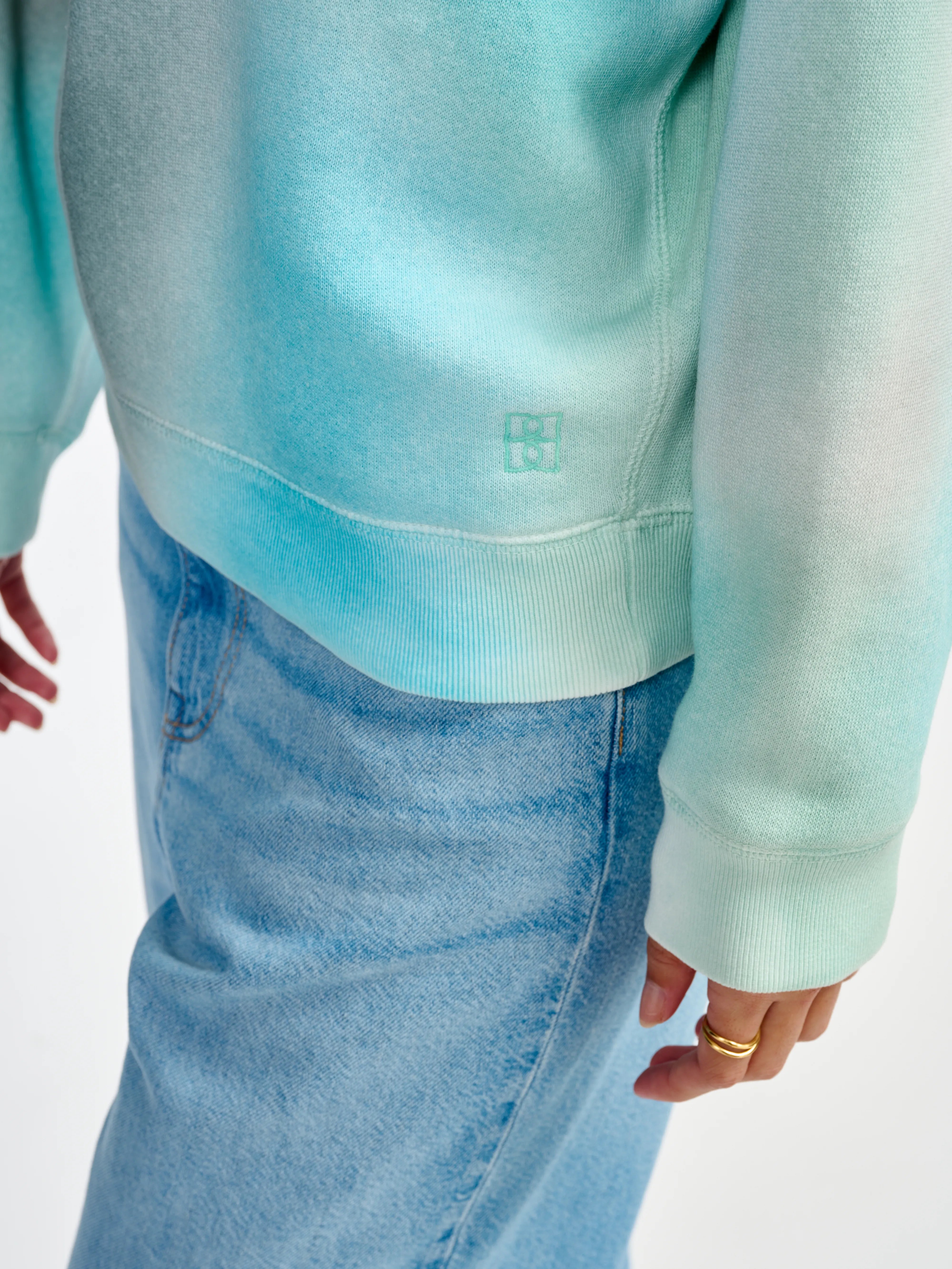 fella sweatshirt (241 / W / COMBO D)
