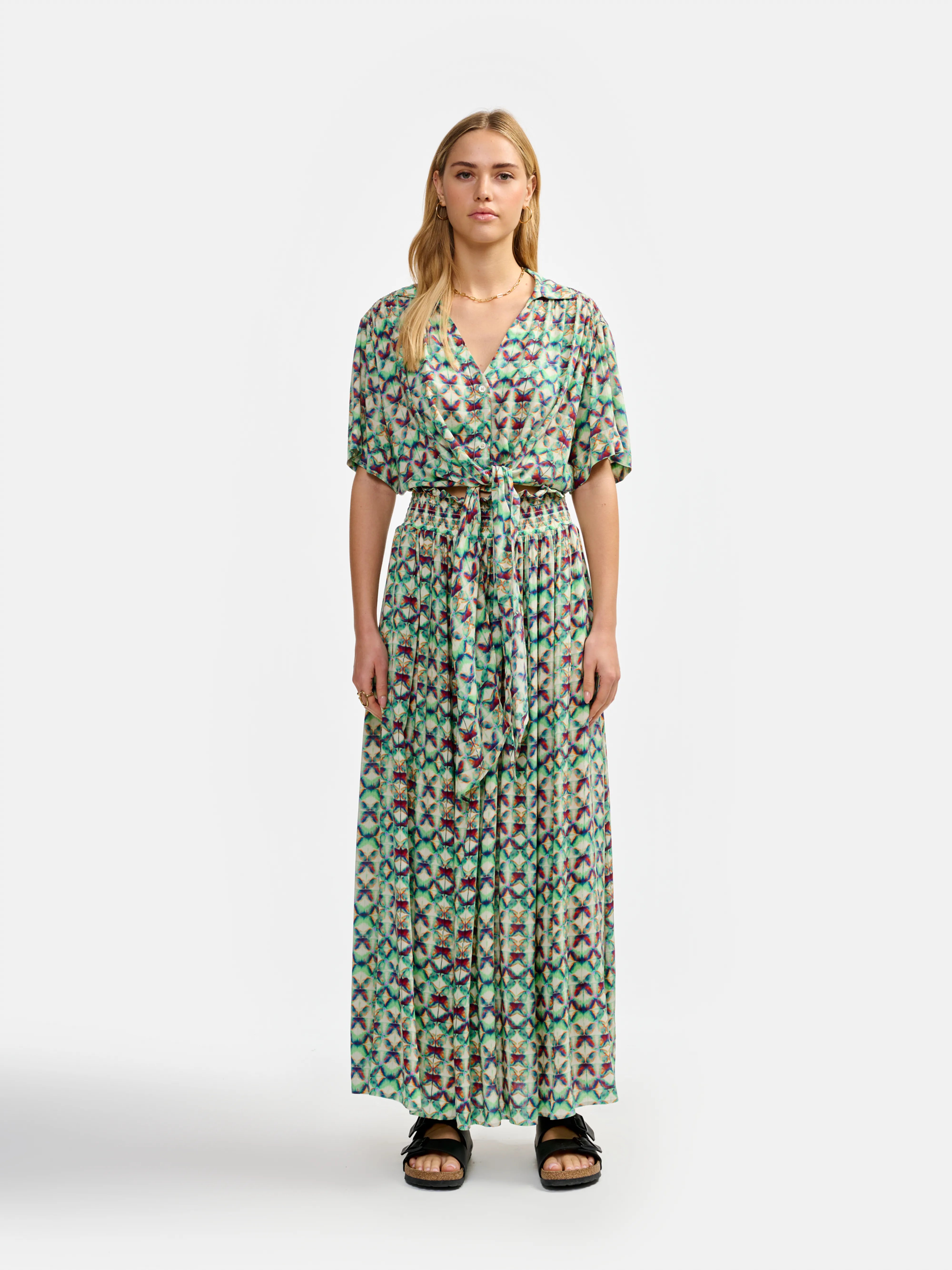 pleiade blouse (241 / W / DISPLAY A)