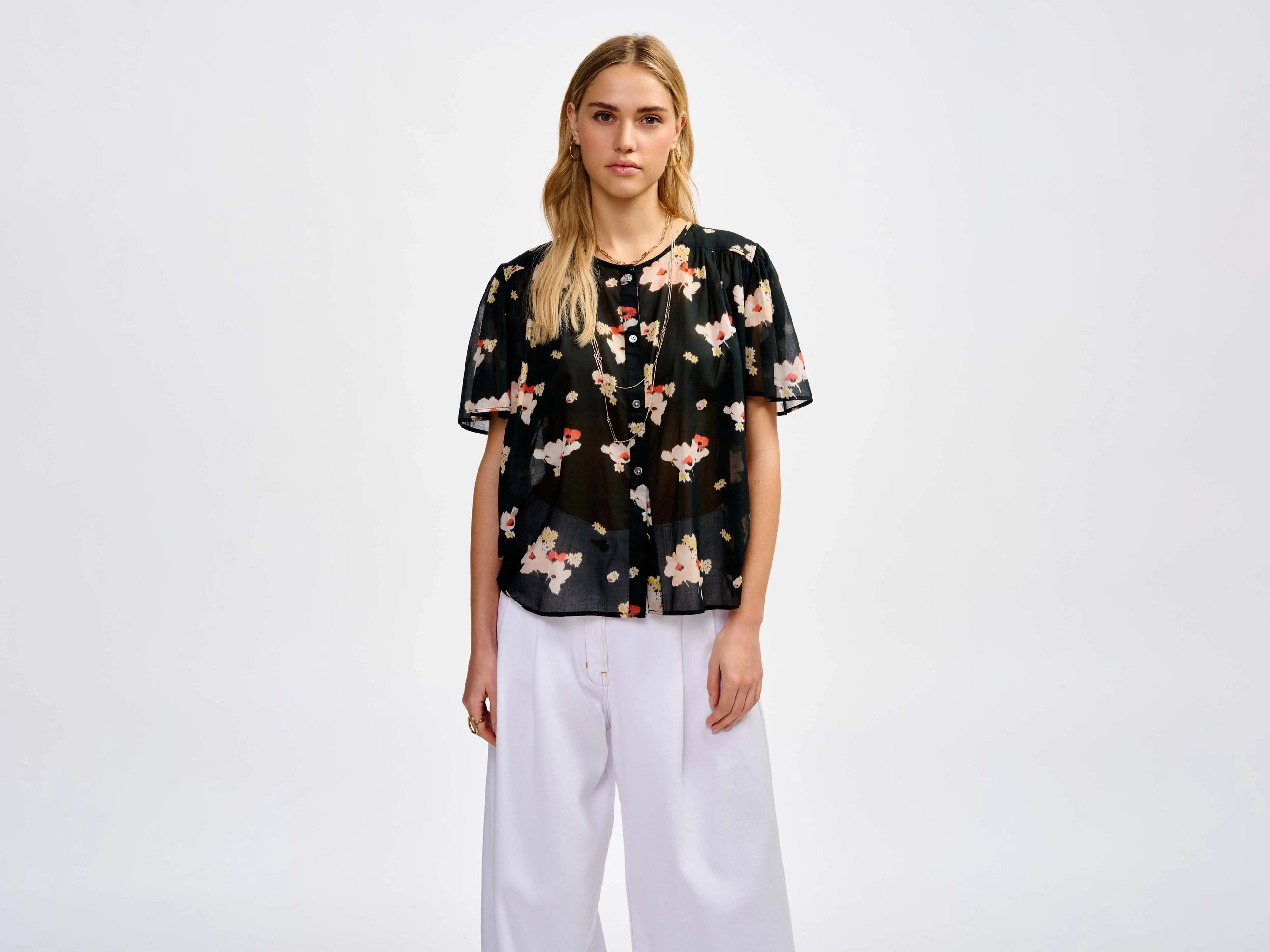 plum blouse (241 / W / DISPLAY C)