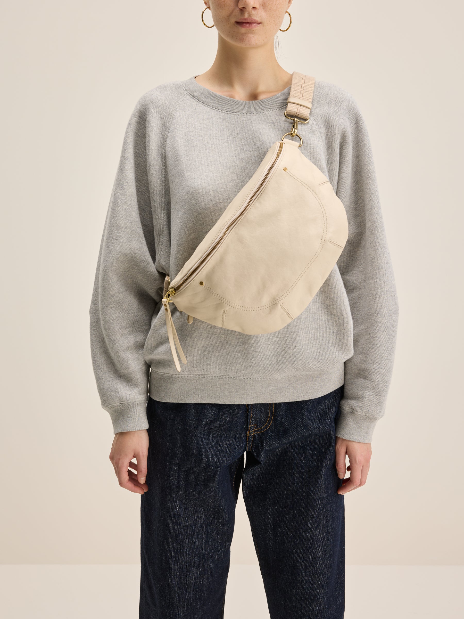 Souply sling bag (251 / W / RICE)