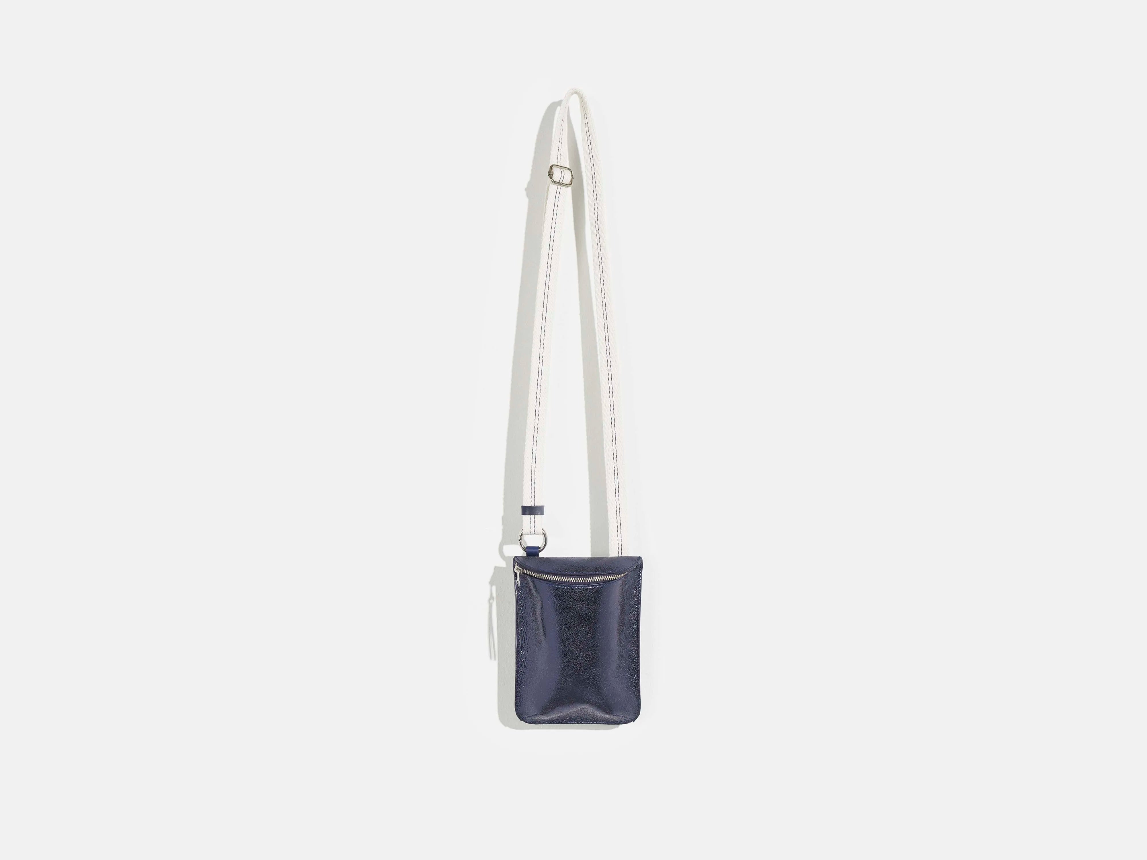 shone tas (241 / W / INDIGO)