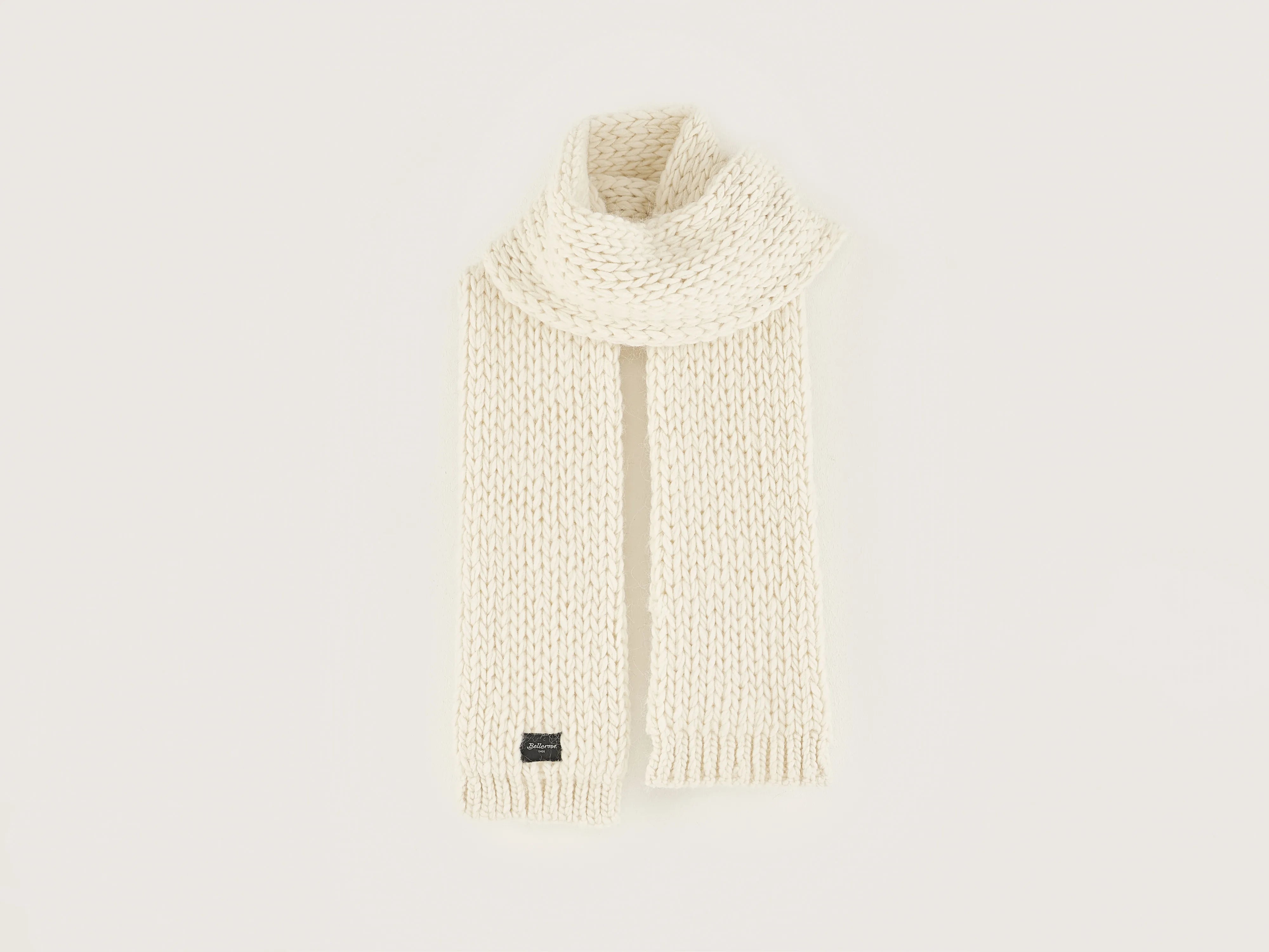 Kou knitted scarf (242 / W / IVORY)