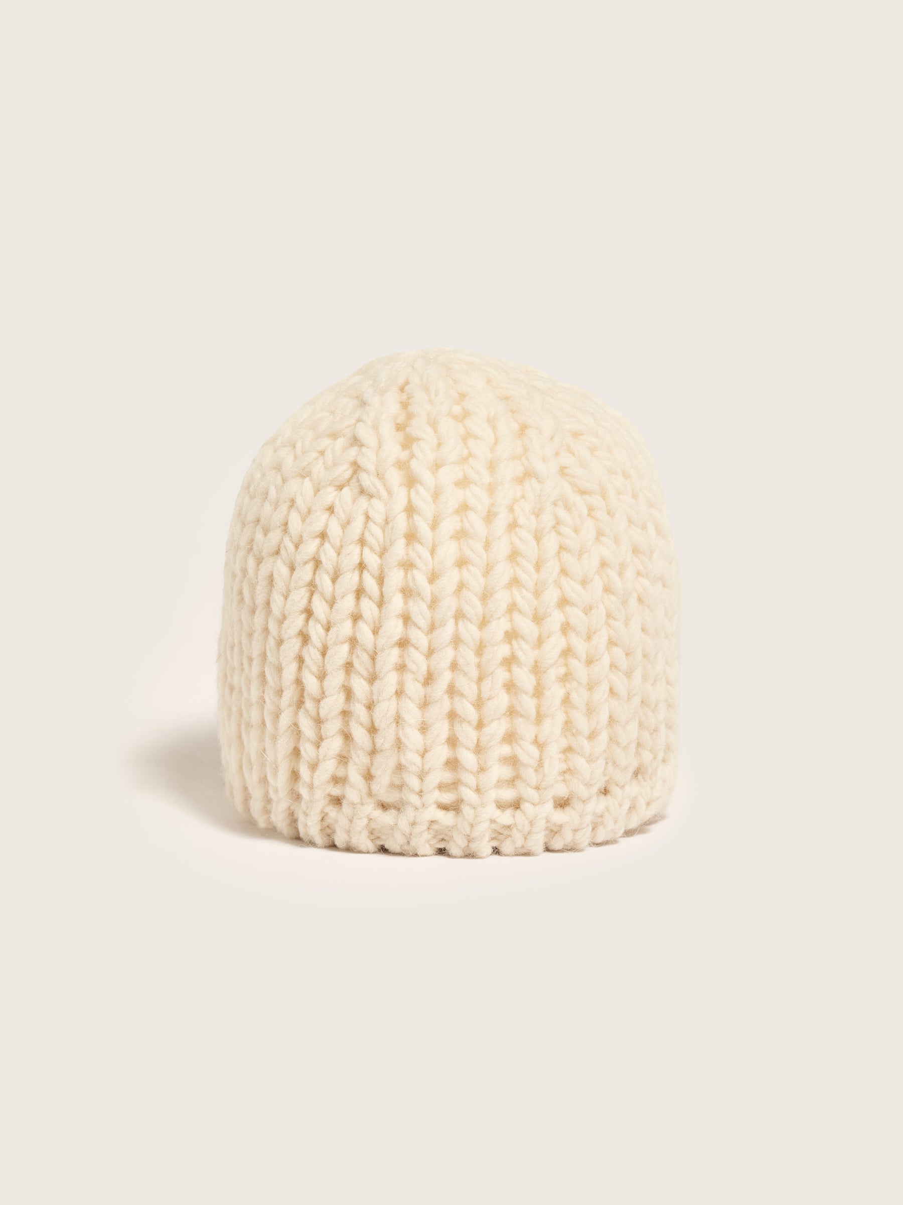 Kouha knitted beanie (242 / W / IVORY)