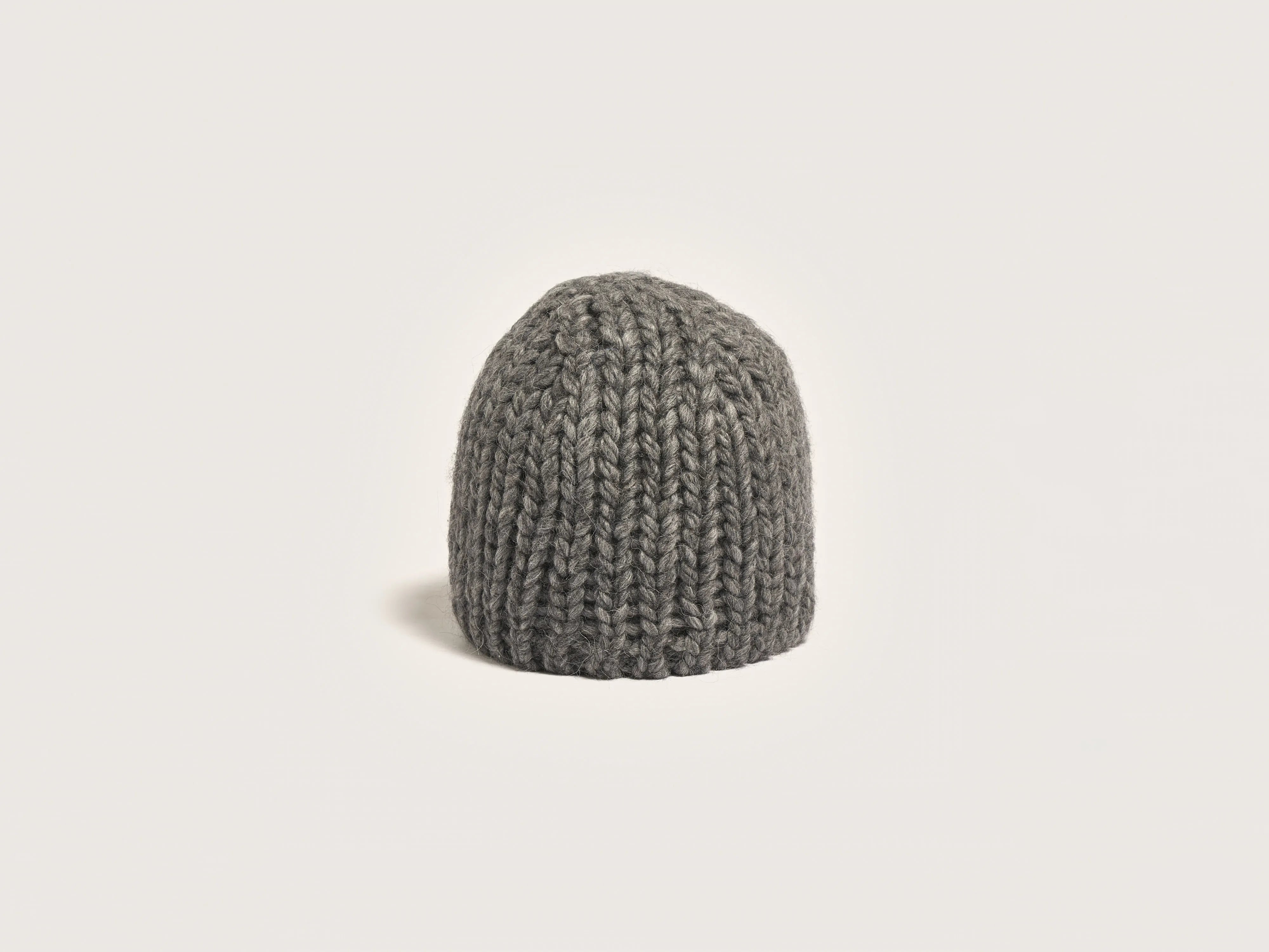 Kouha knitted beanie (242 / W / MID GREY)