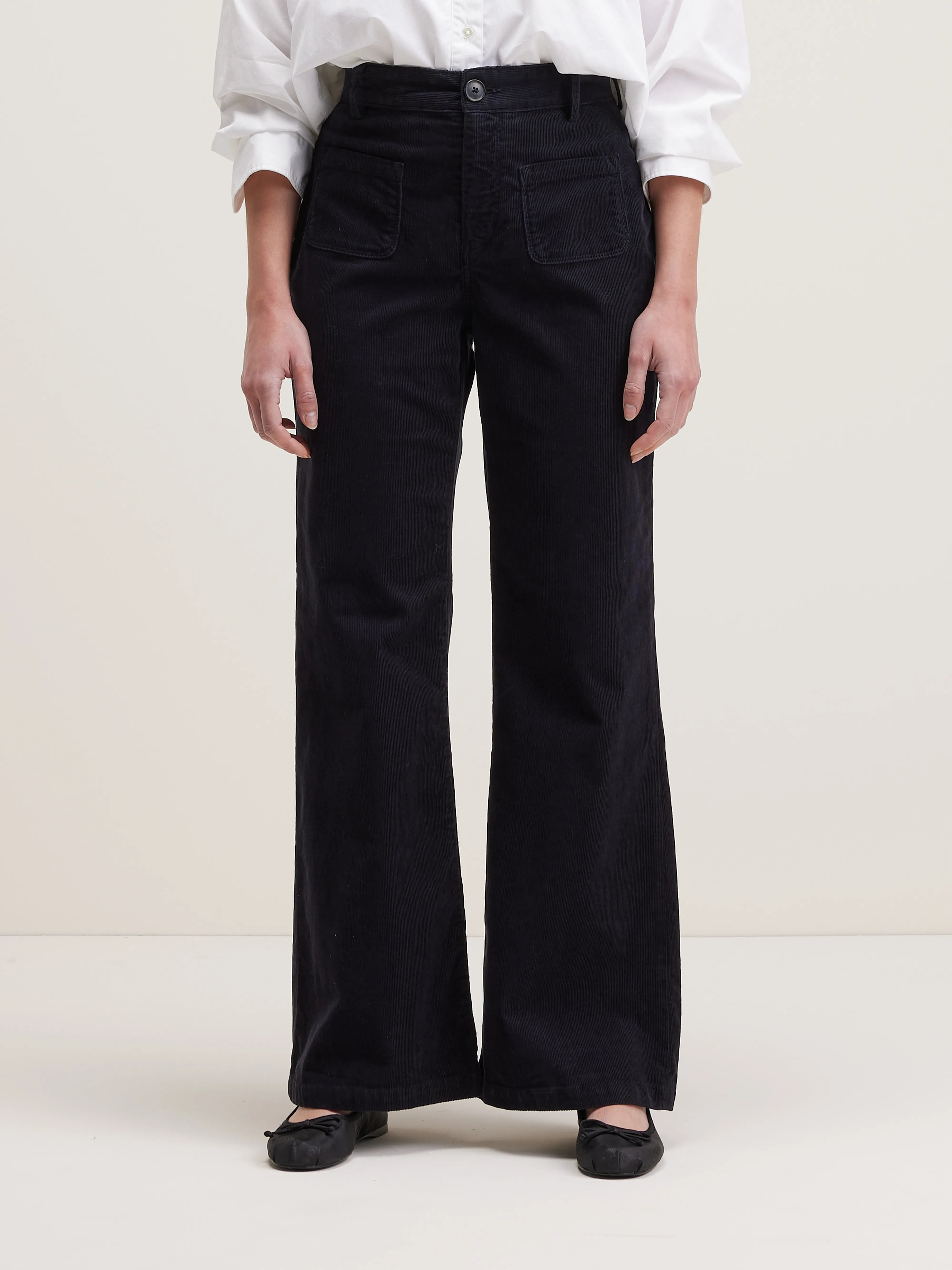 Park flared trousers (242 / W / BLACK BEAUTY)