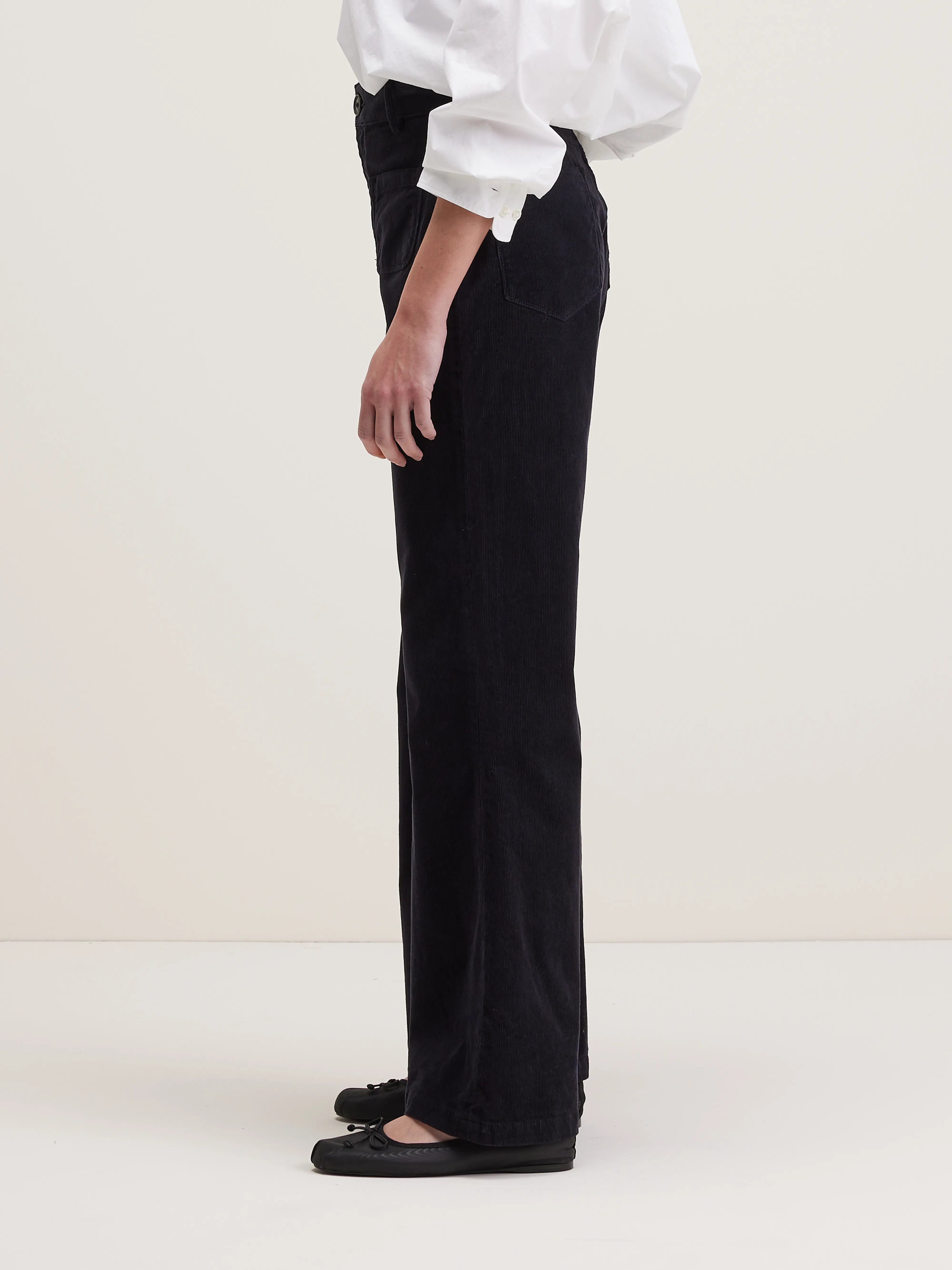 Park flared trousers (242 / W / BLACK BEAUTY)