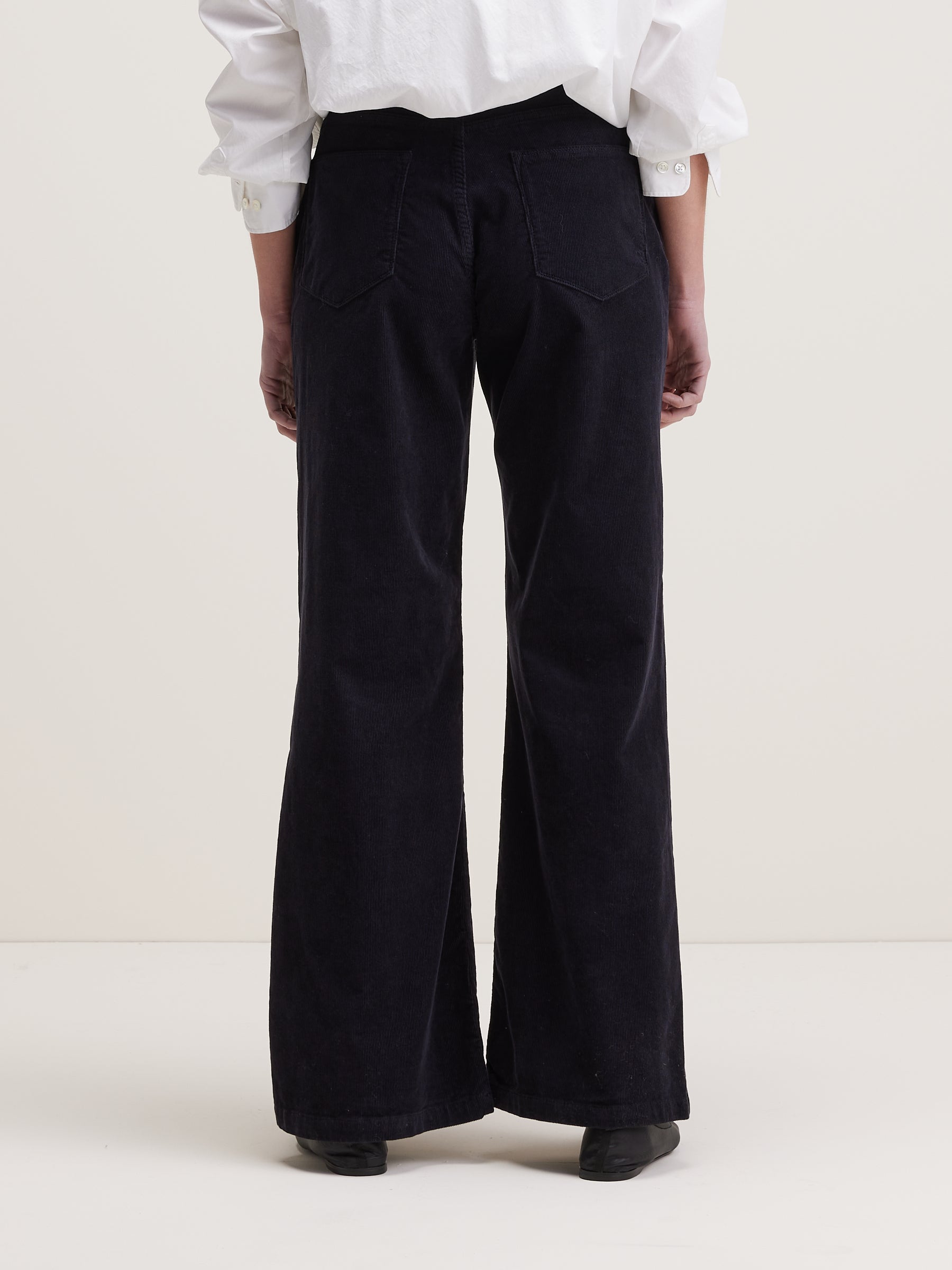 Park flared trousers (242 / W / BLACK BEAUTY)