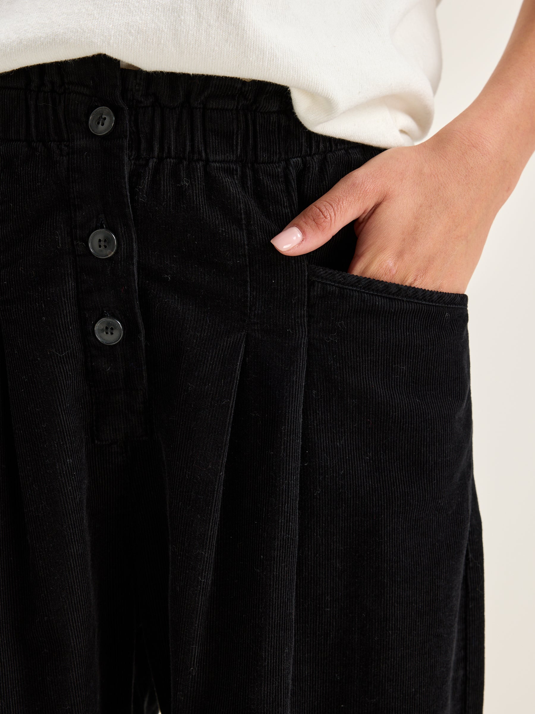 Lilo paperbag trousers (242 / W / BLACK BEAUTY)