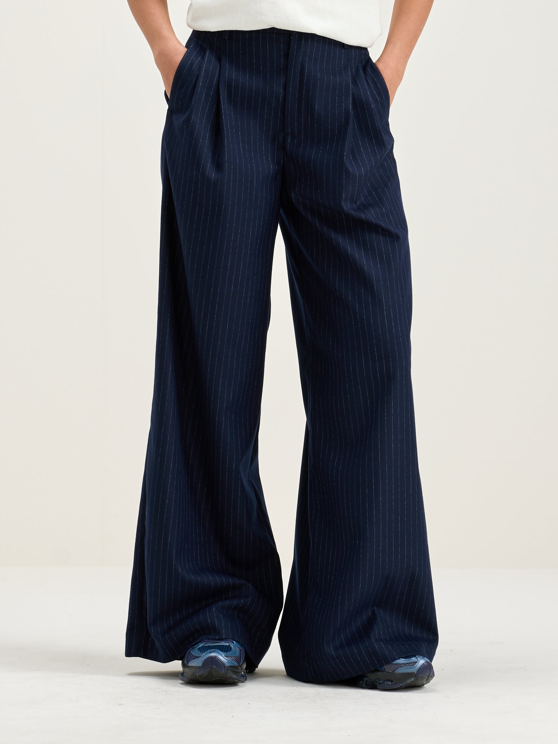 Volkert wide tailored trousers (242 / W / STRIPE A)