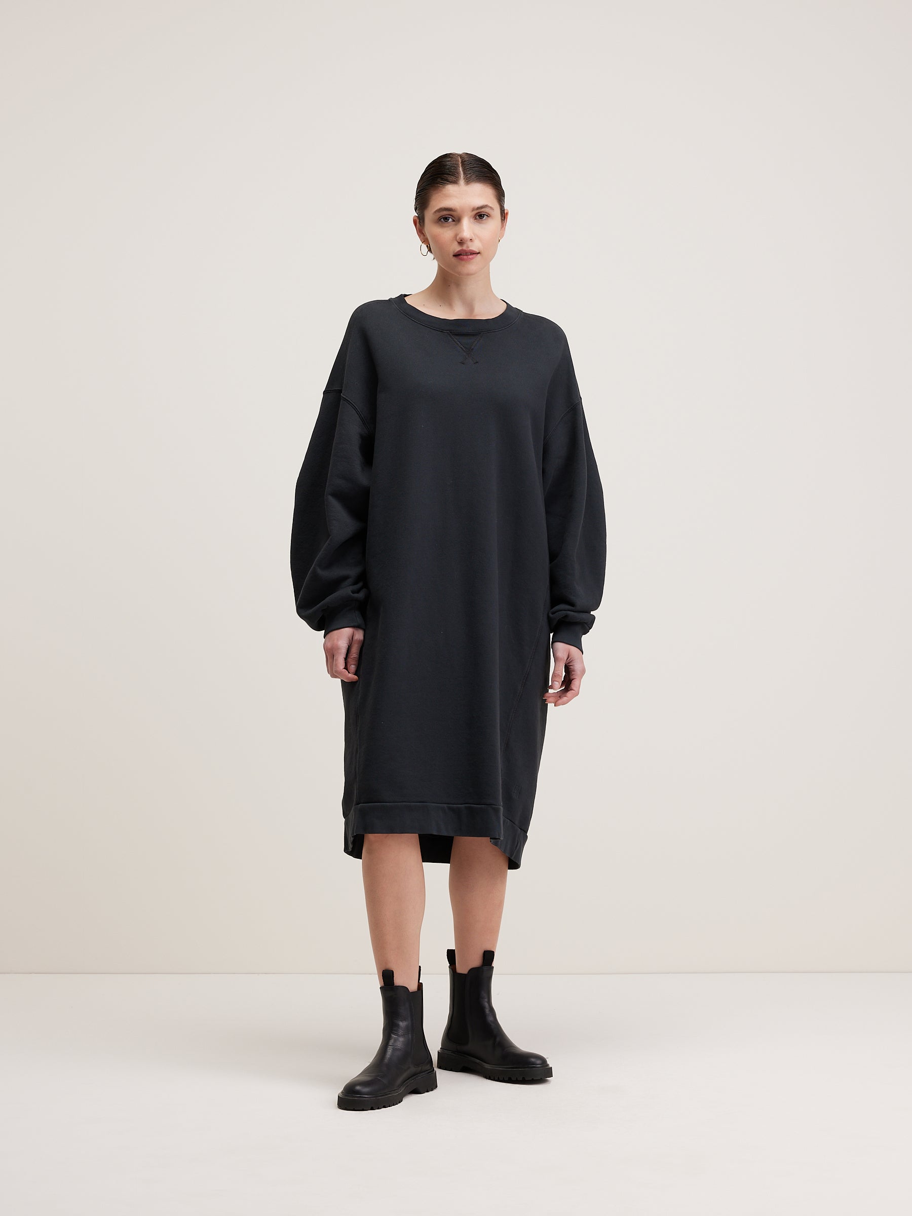 Vrizzie sweatshirtjurk (242 / W / BLACK BEAUTY)