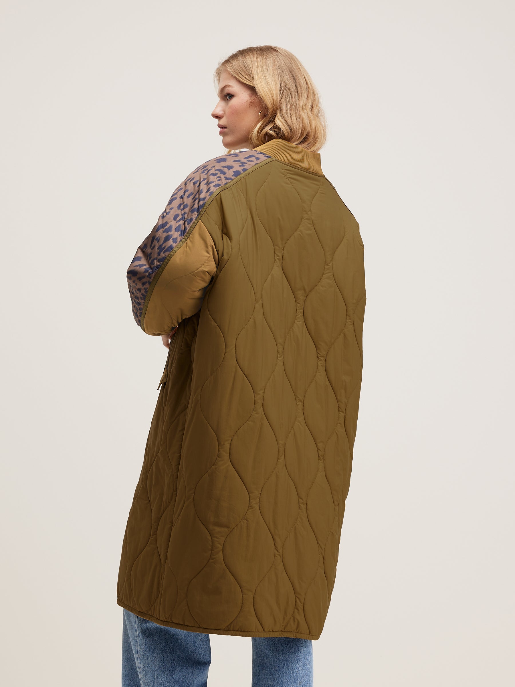 Hedge quilted coat (242 / W / TAN)