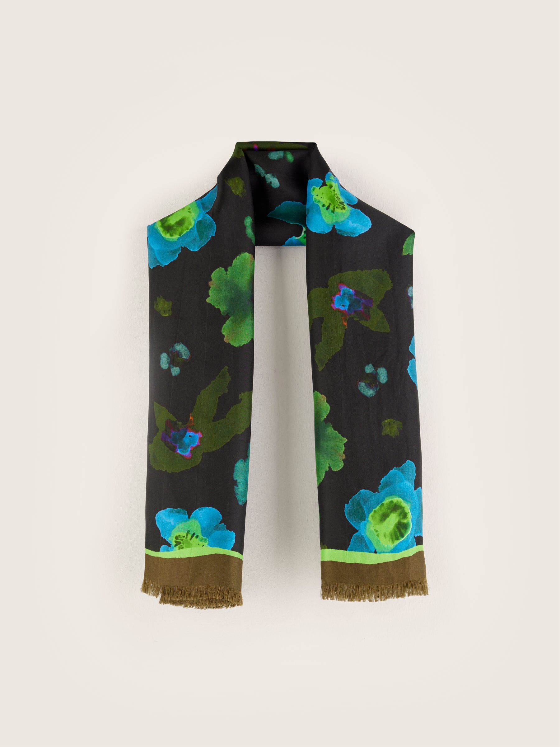 Syvon floral scarf (242 / W / DISPLAY A)