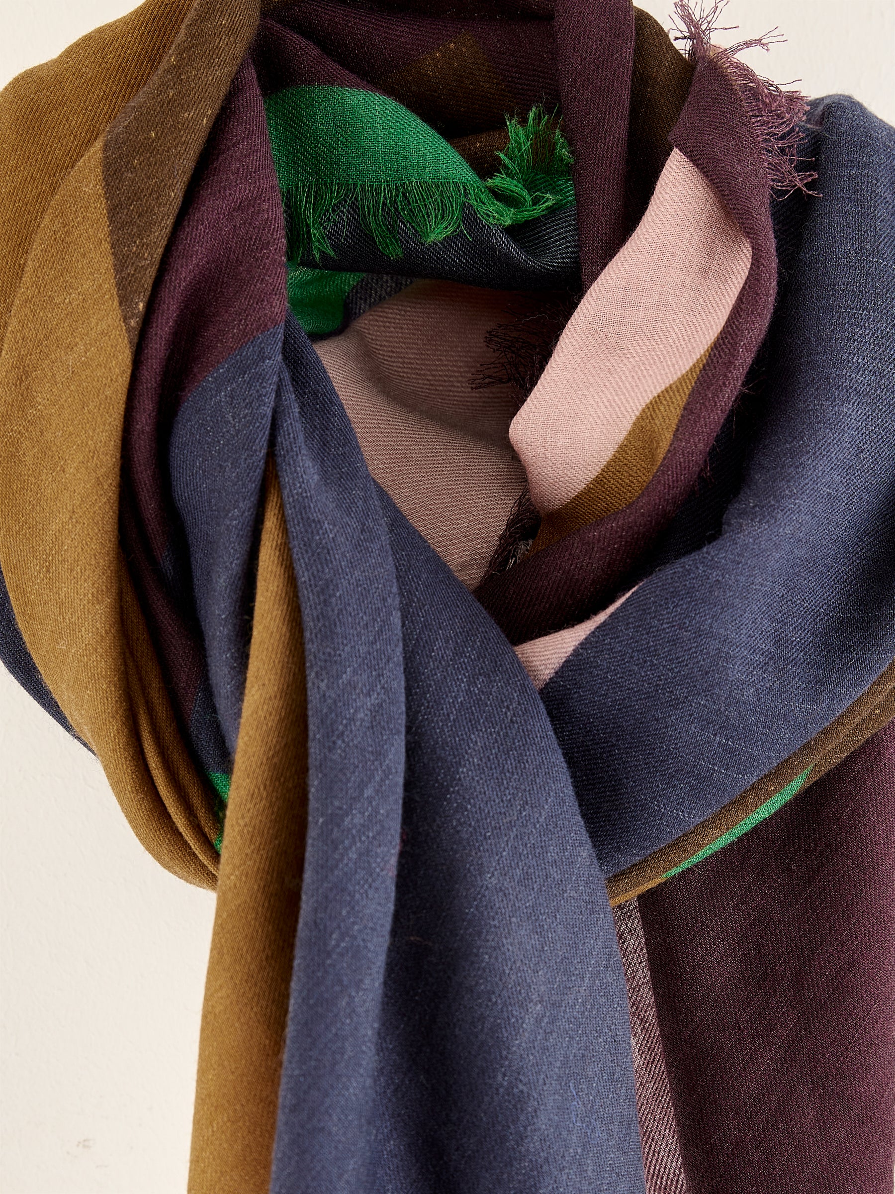 Sose Scare Scarf - Multicolor For Women | Bellerose