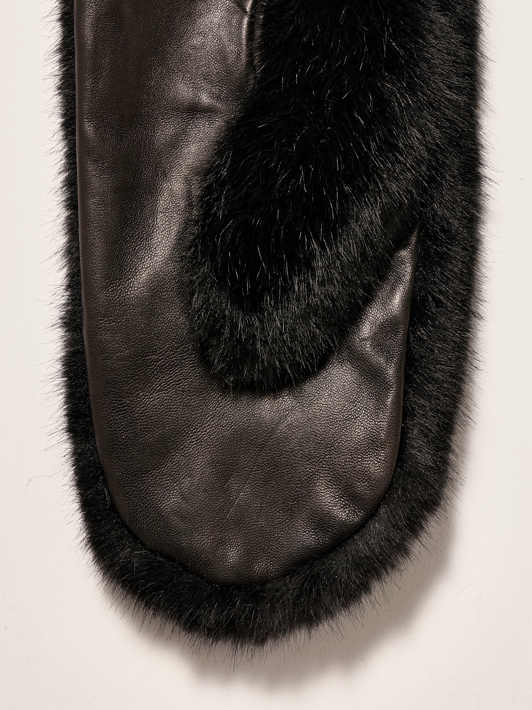 Madina Mittens - Black beauty For Women | Bellerose