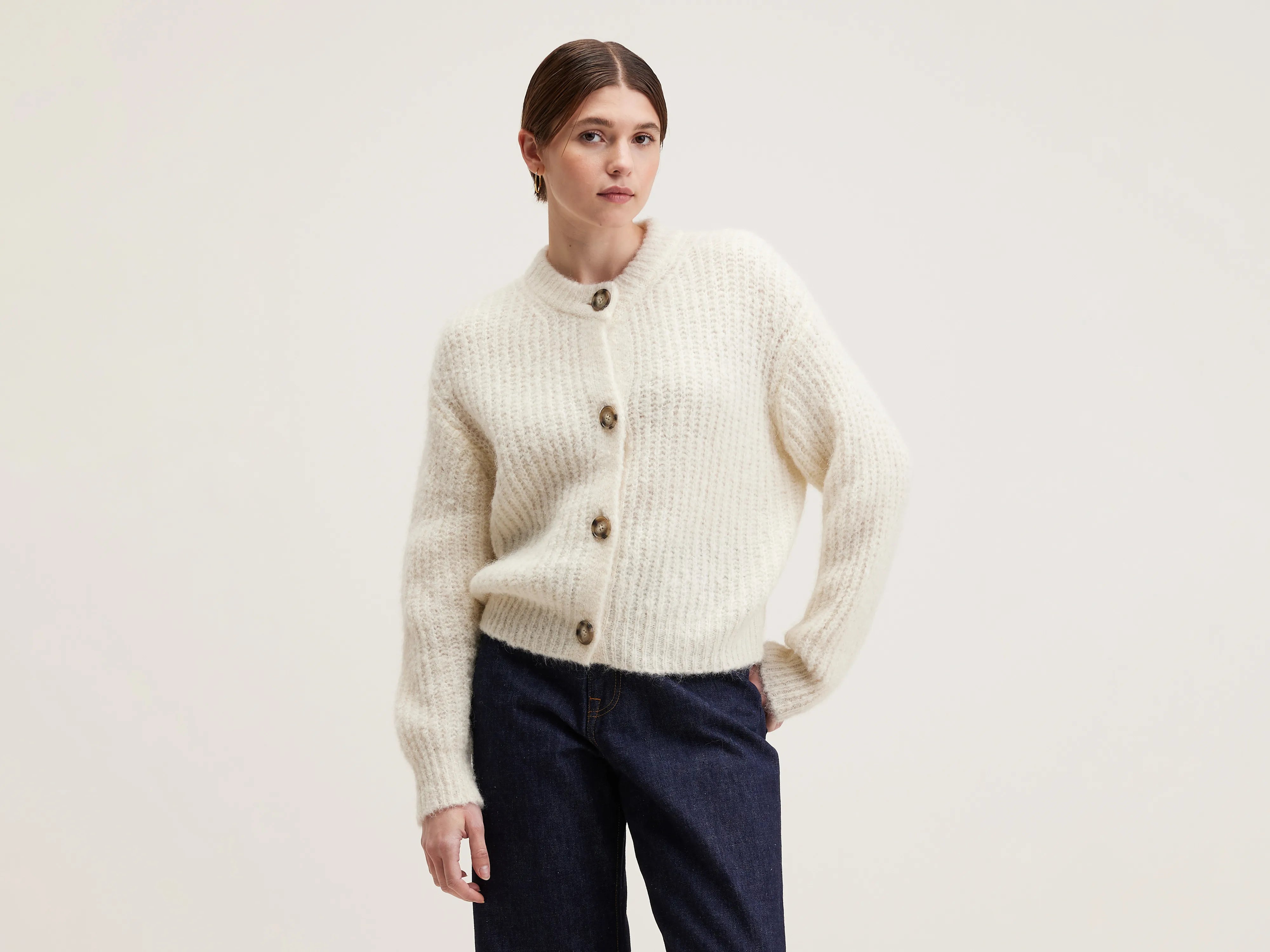 Adyka v-hals cardigan (242 / W / WHISPER)