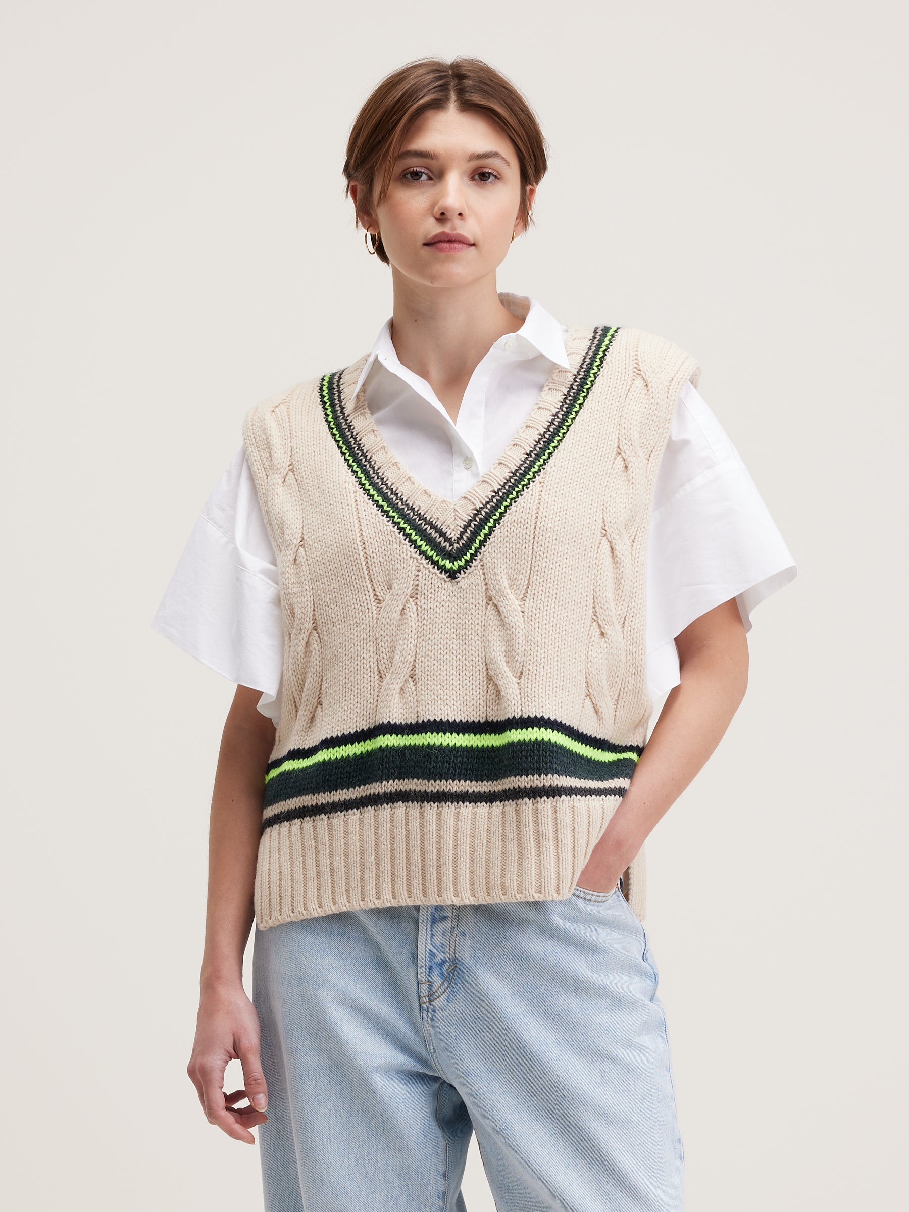 Asno sleeveless sweater (242 / W / IVORY)