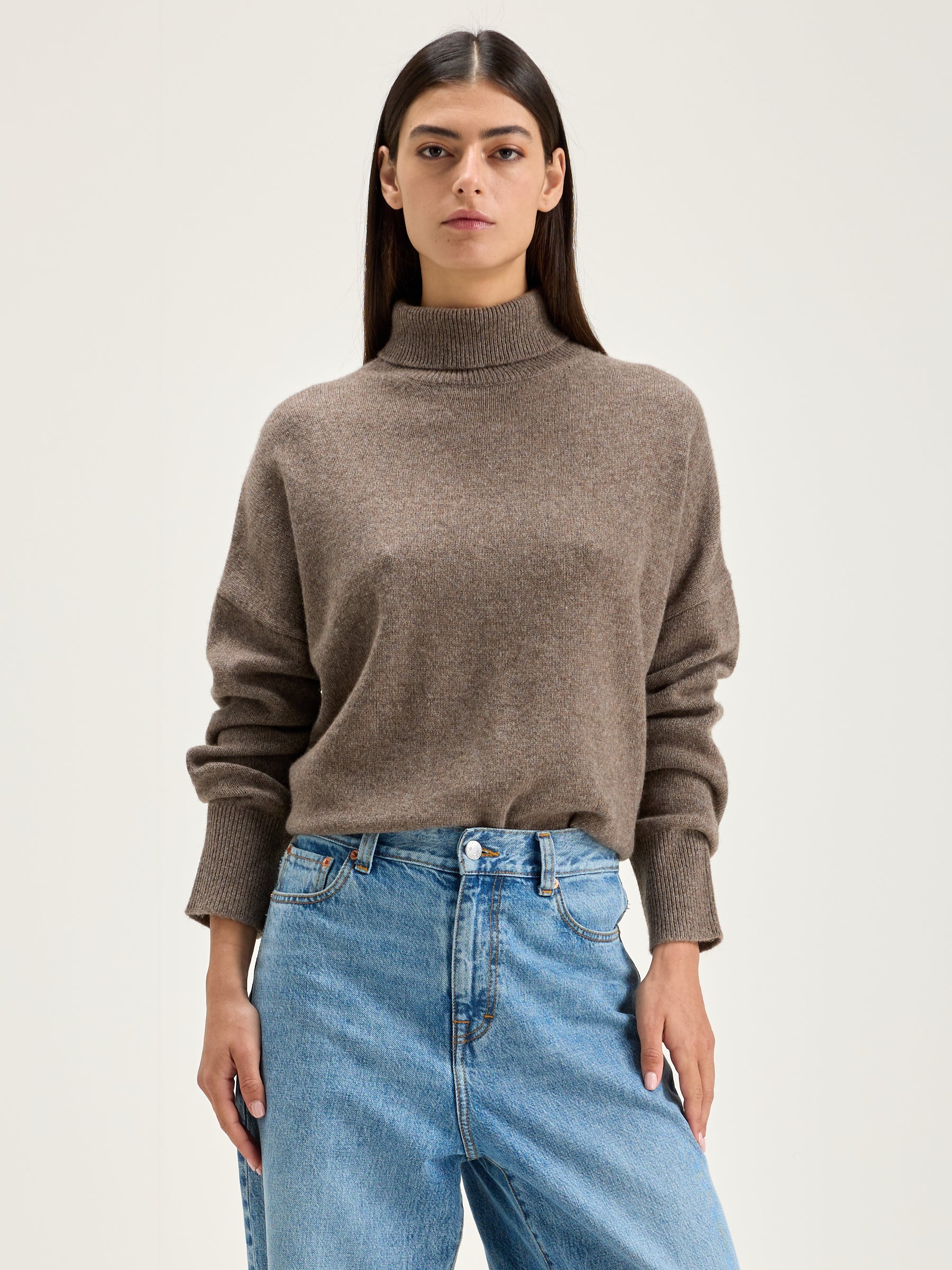 Ganzi turtleneck sweater (242 / W / DUST)