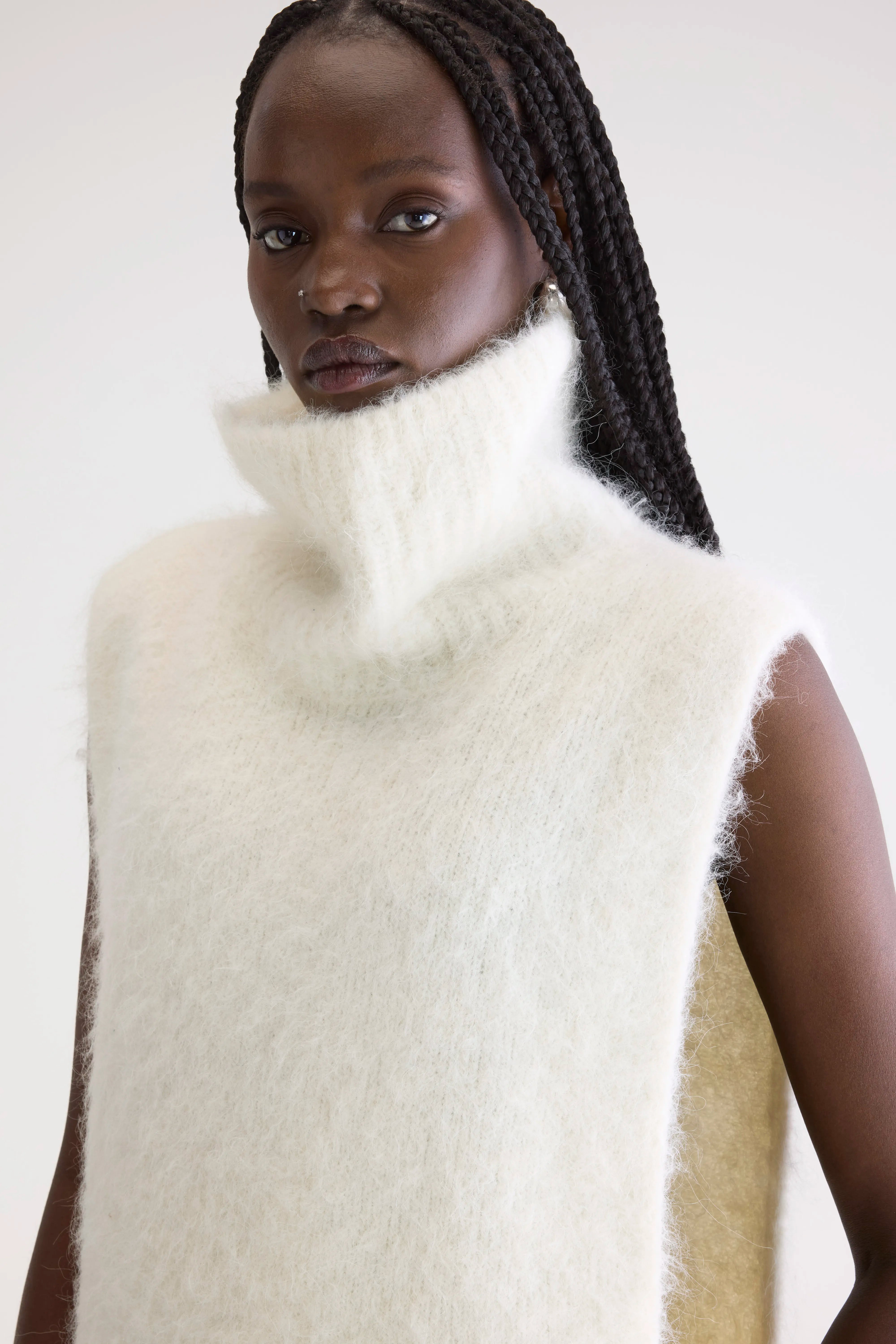 Daren sleeveless sweater (252 / W / NATURAL)