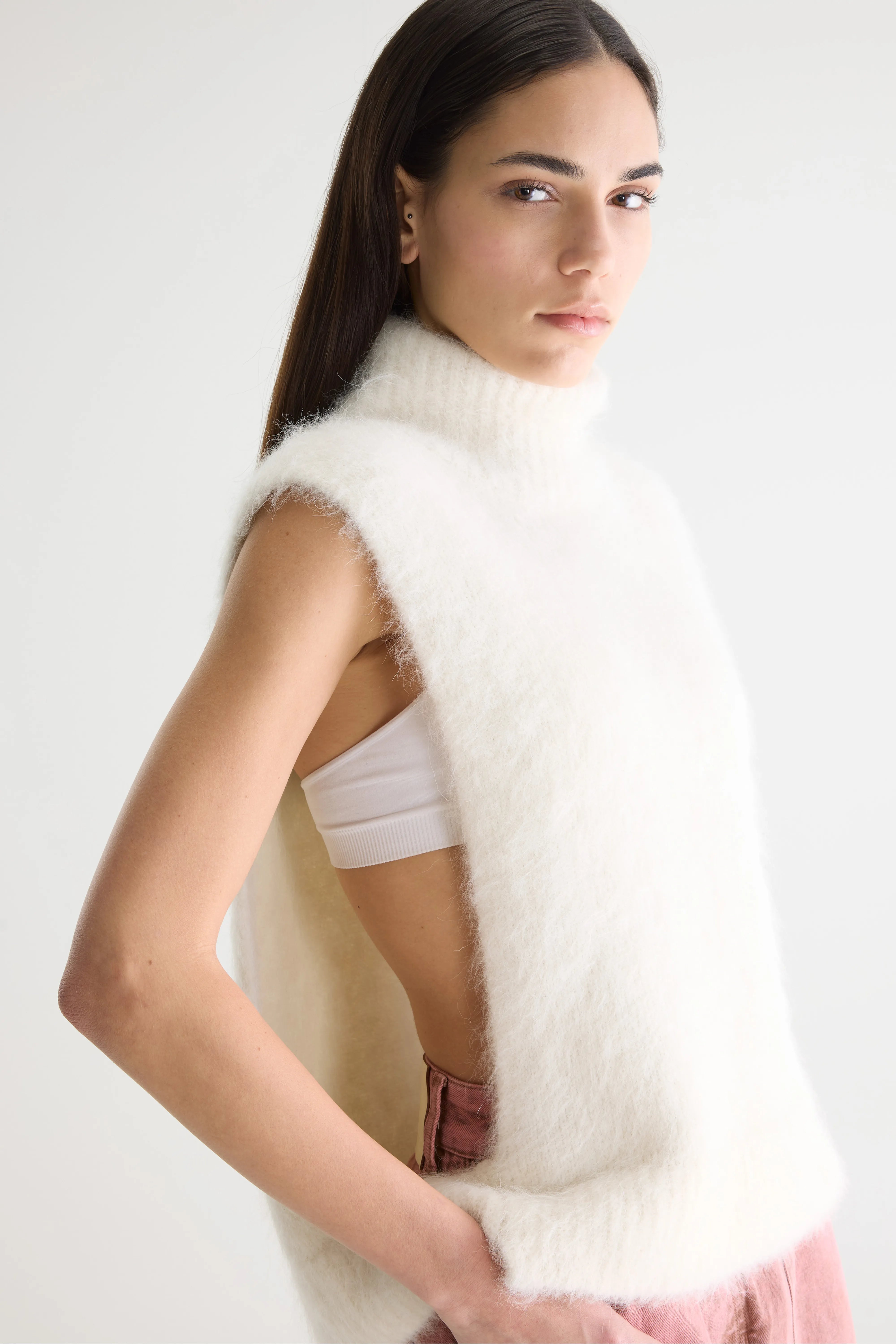 Daren Mouwloze Turtleneck Trui - Natural Voor Dames | Bellerose