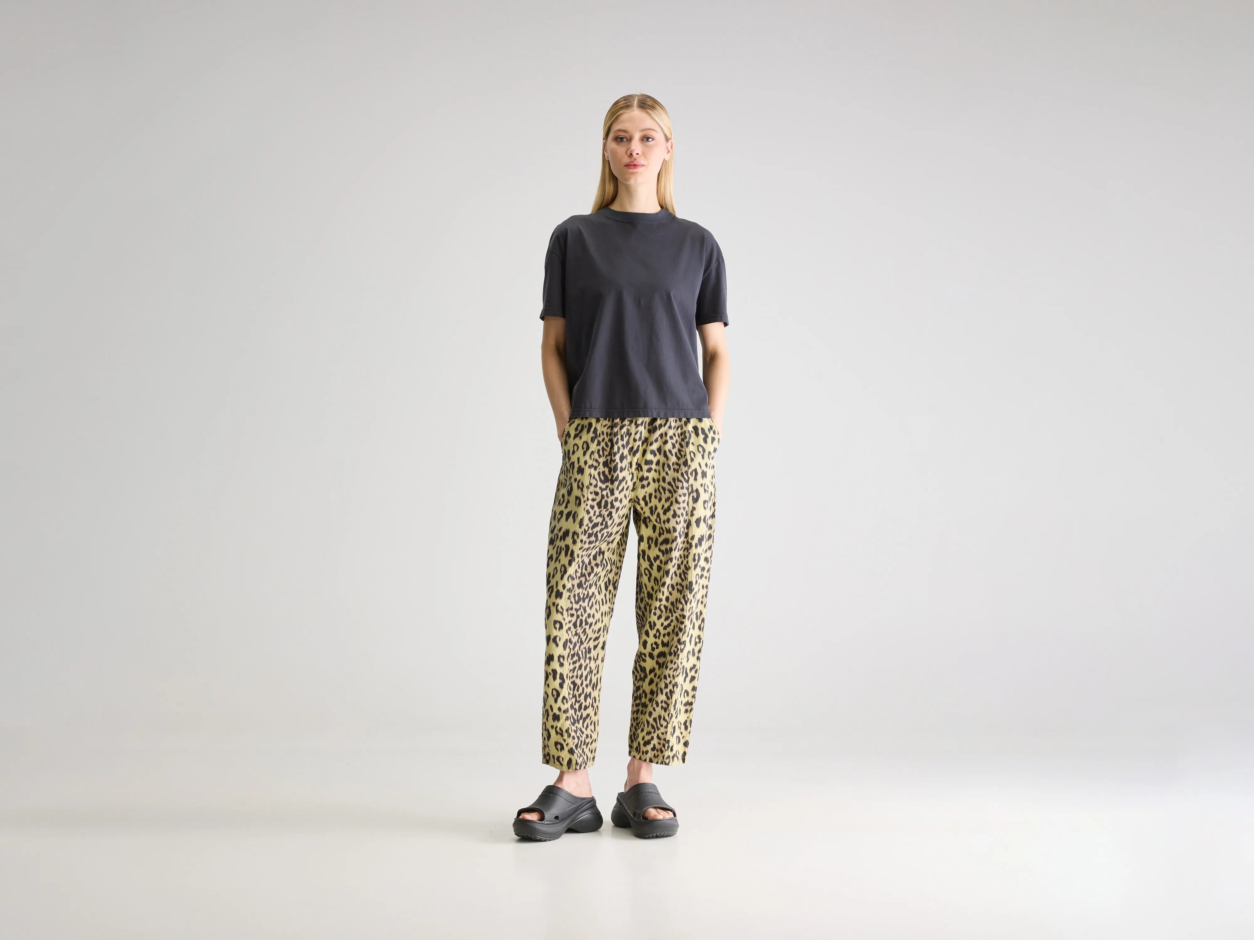 Wesly relaxed trousers (251 / W / COMBO A)