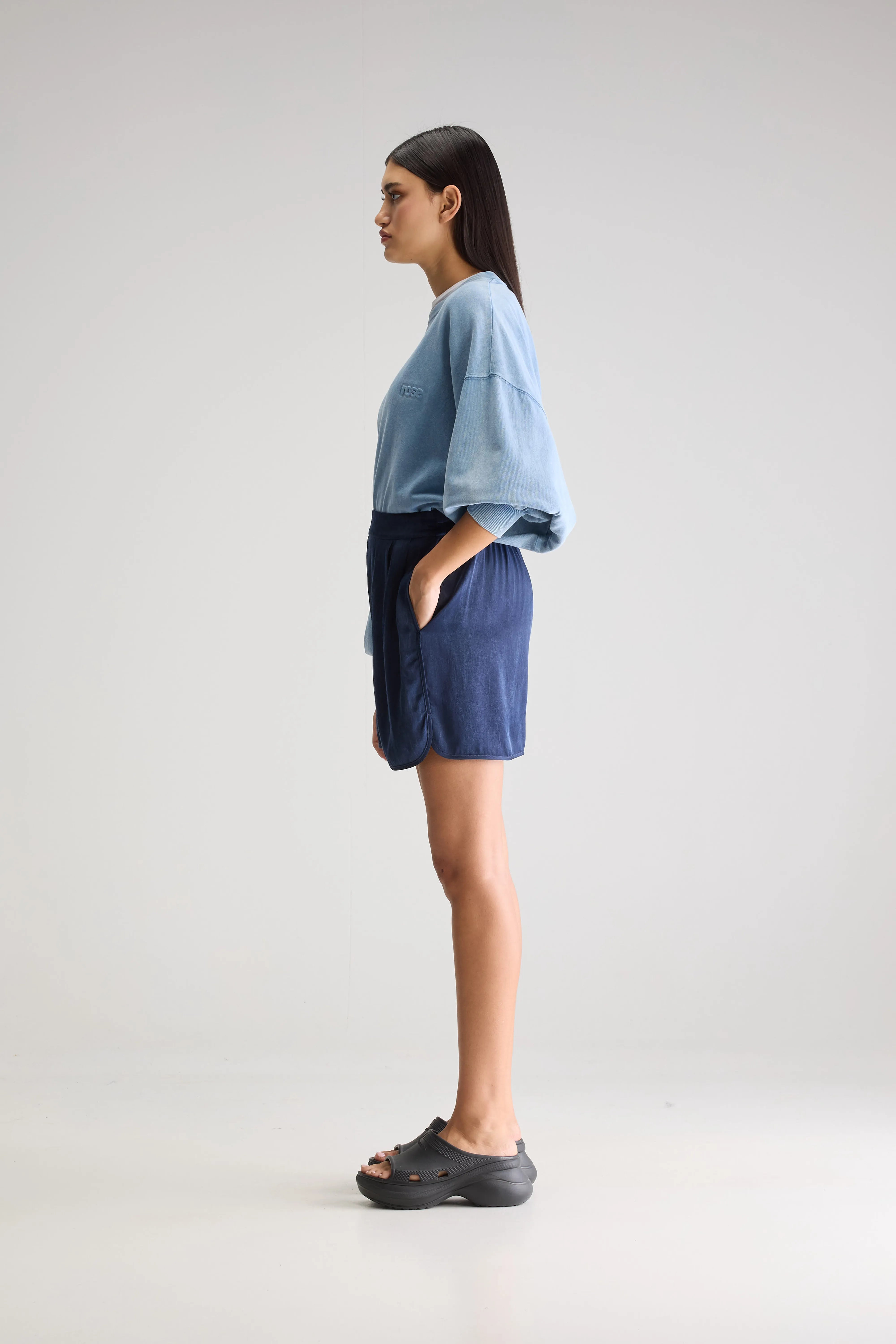 Swael Straight Shorts - Ink For Women | Bellerose