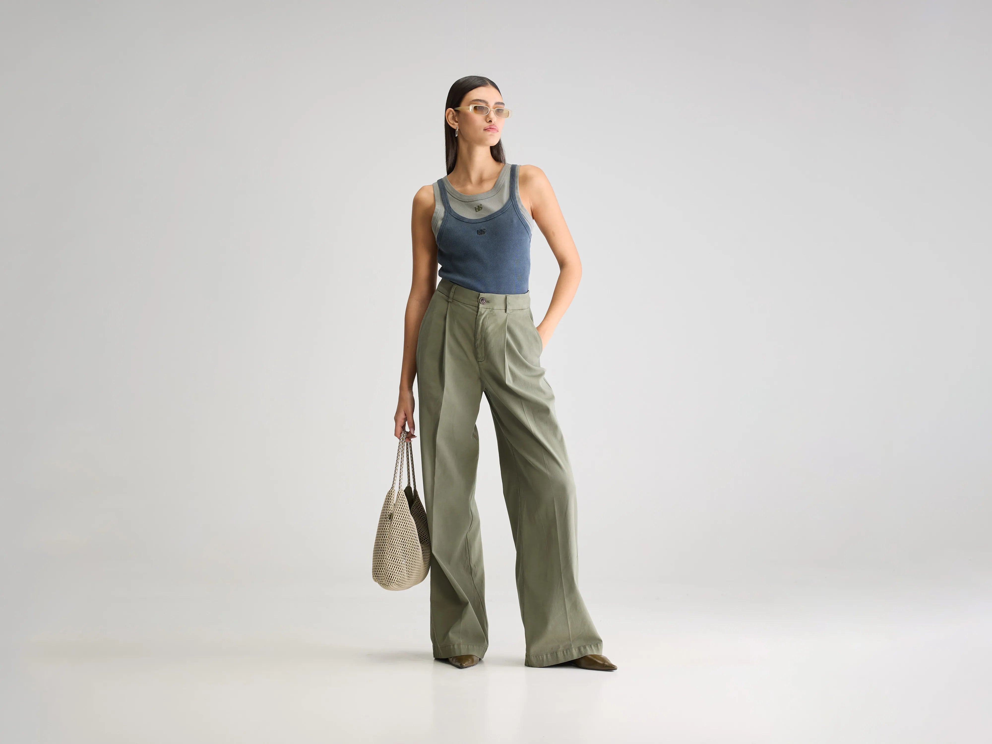 Pantalon droit Viktor (251 / W / DUSTY OLIVE)