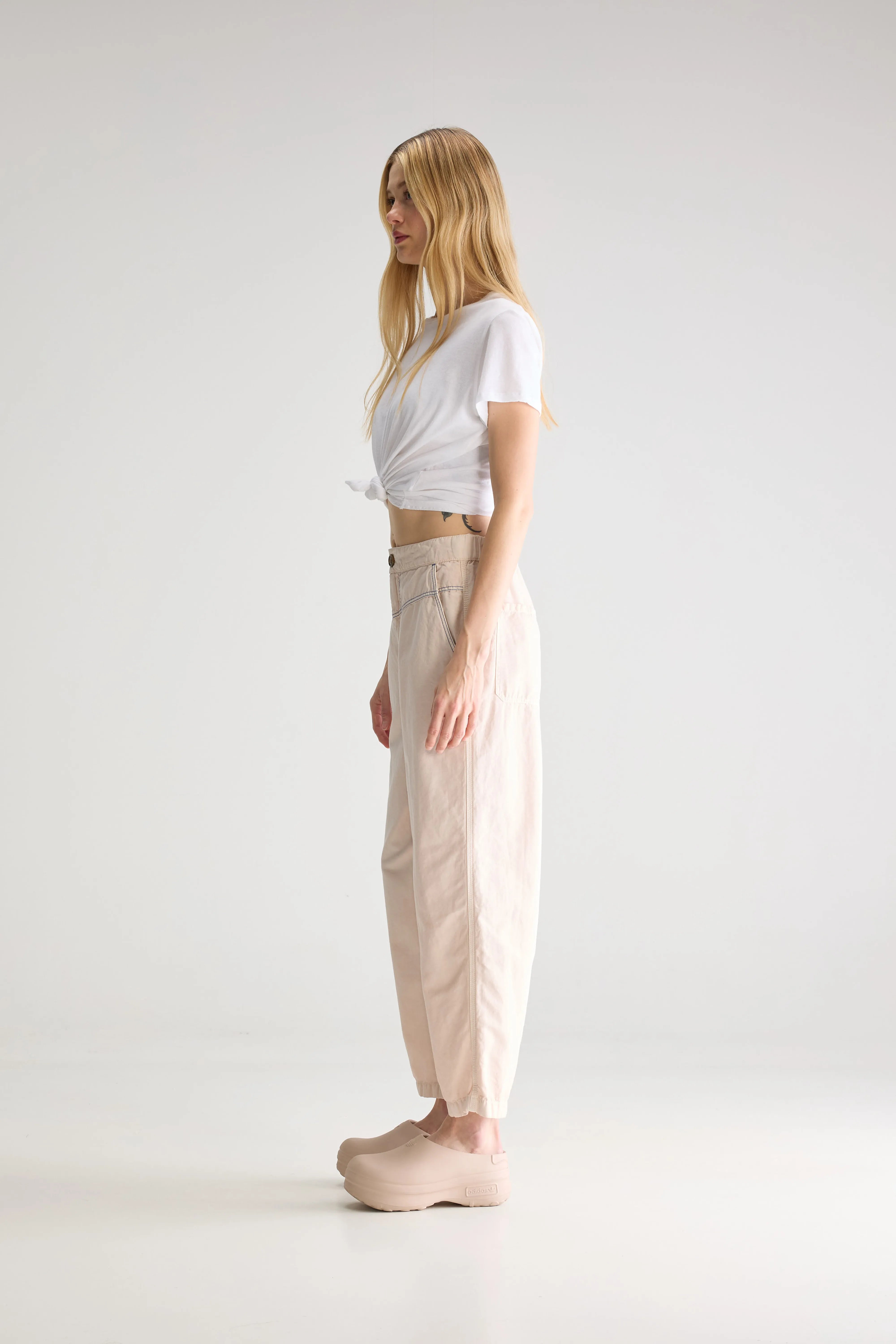 Walker relaxed trousers (251 / W / MOON)