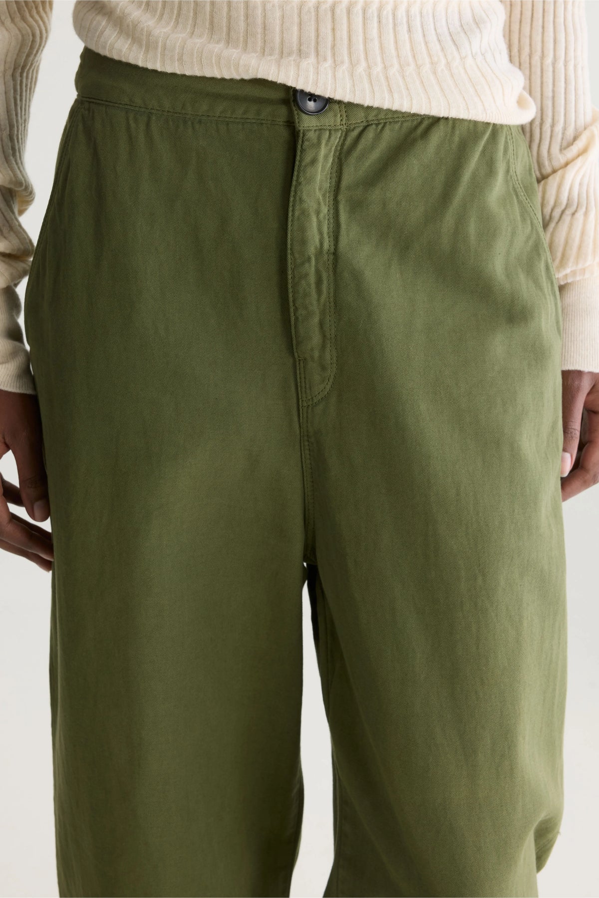 Pasop relaxed trousers (252 / W / ARMY)