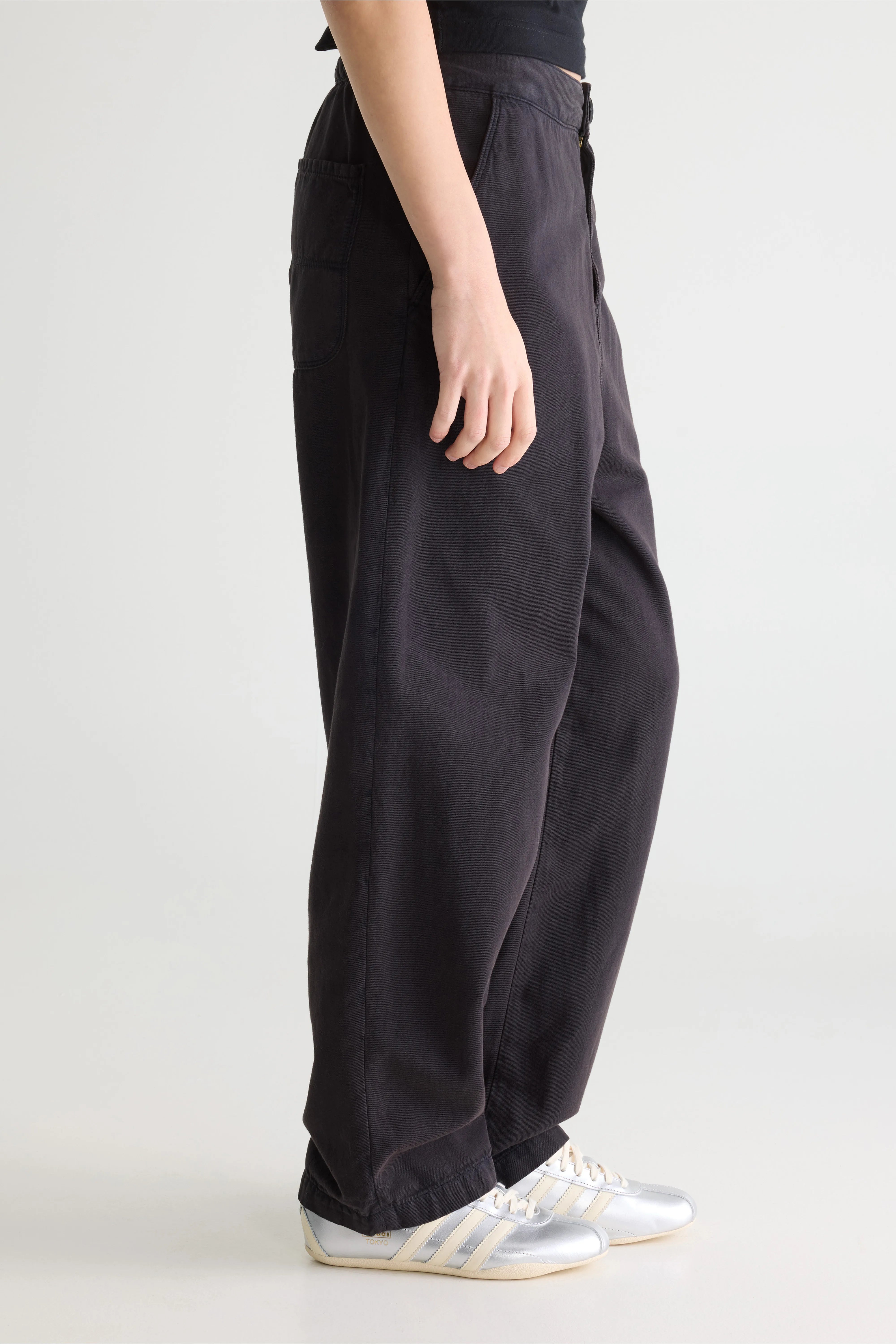 Pasop relaxed trousers (252 / W / OFF BLACK)