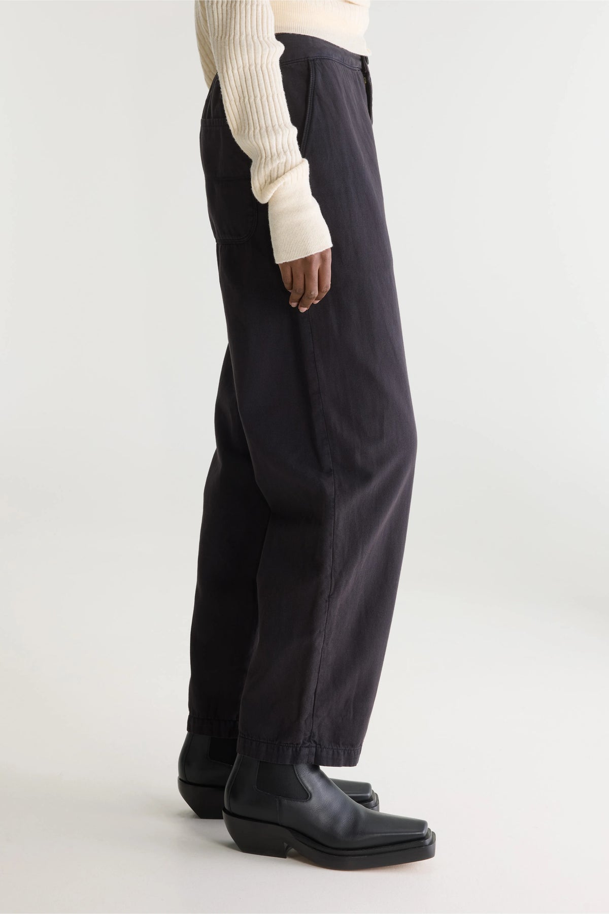 Pasop Relaxed Trousers - Off black For Women | Bellerose