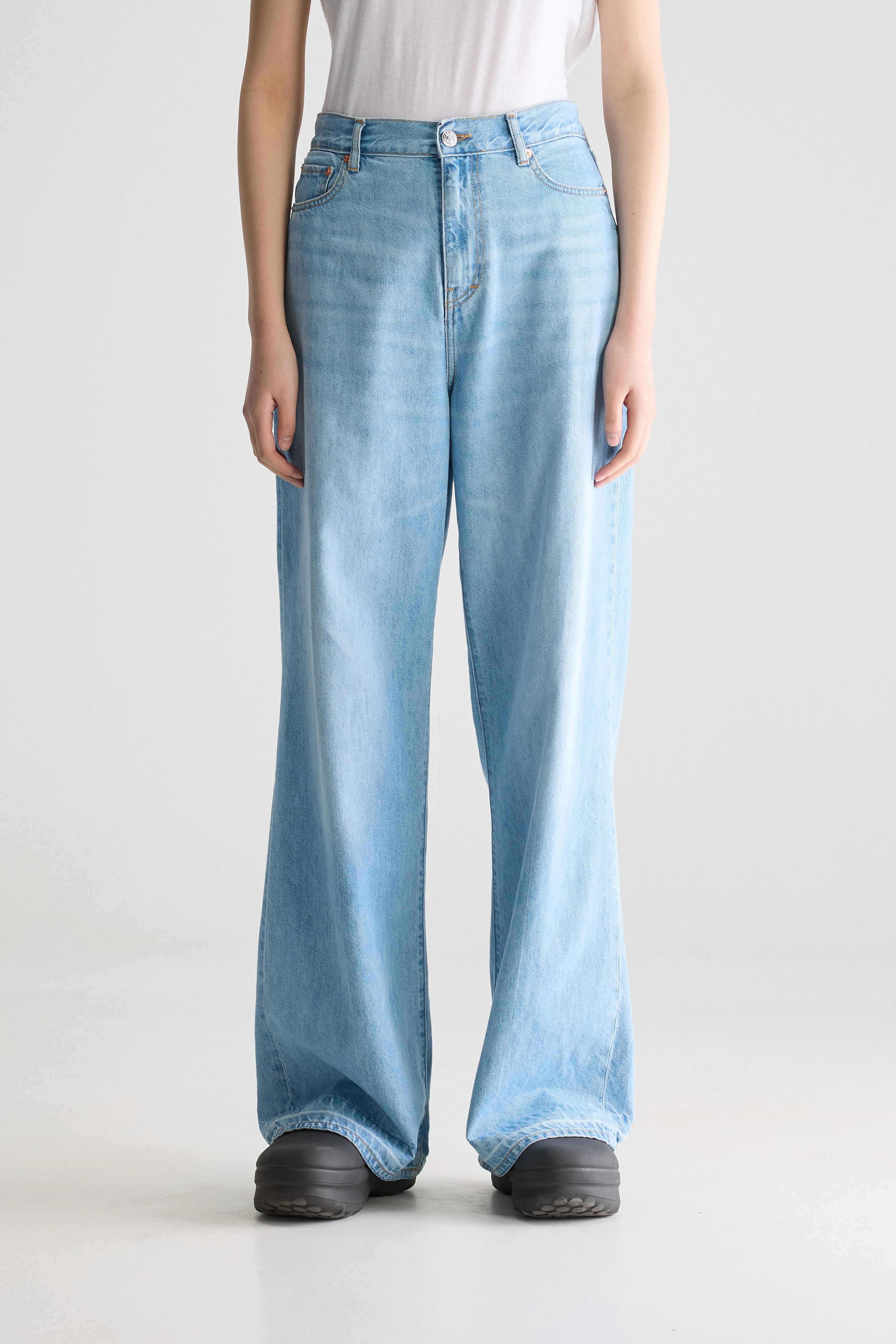 Denim N. 64 Wide Jeans - Vintage lt blue For Women | Bellerose