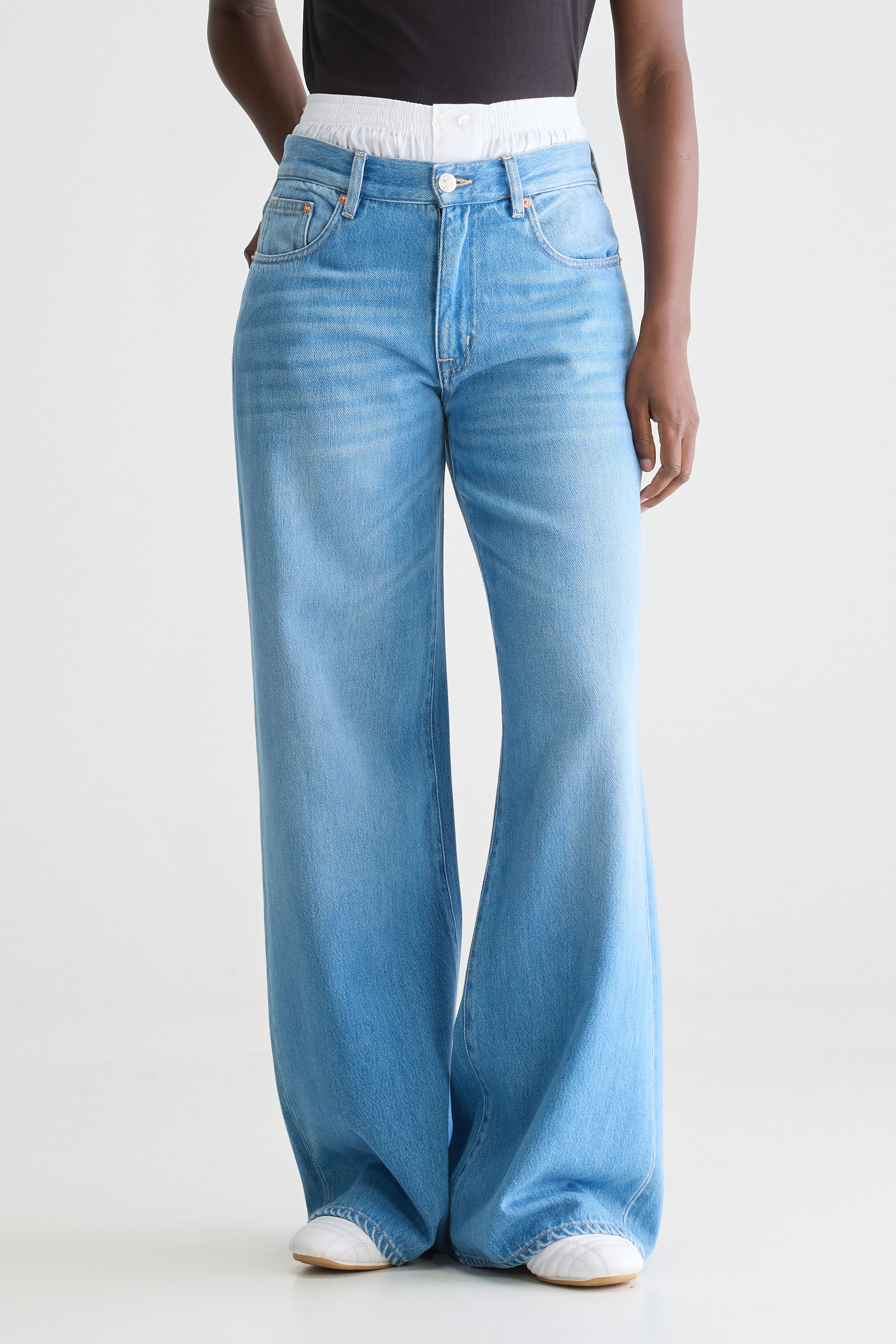 Denim N. 97 Wide Jeans - Lt blue bleach For Women | Bellerose