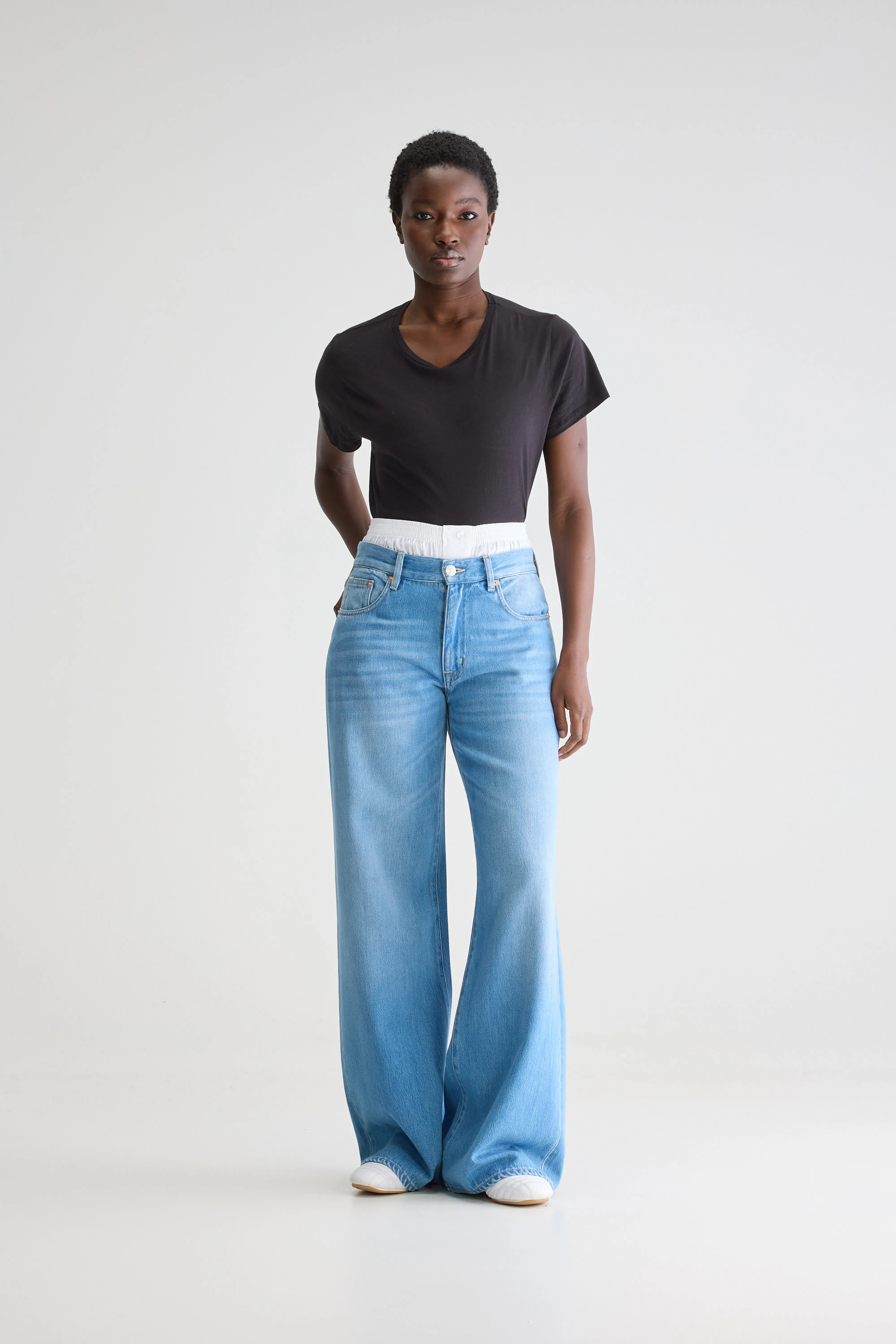 Denim N. 97 Wide Jeans - Lt blue bleach For Women | Bellerose