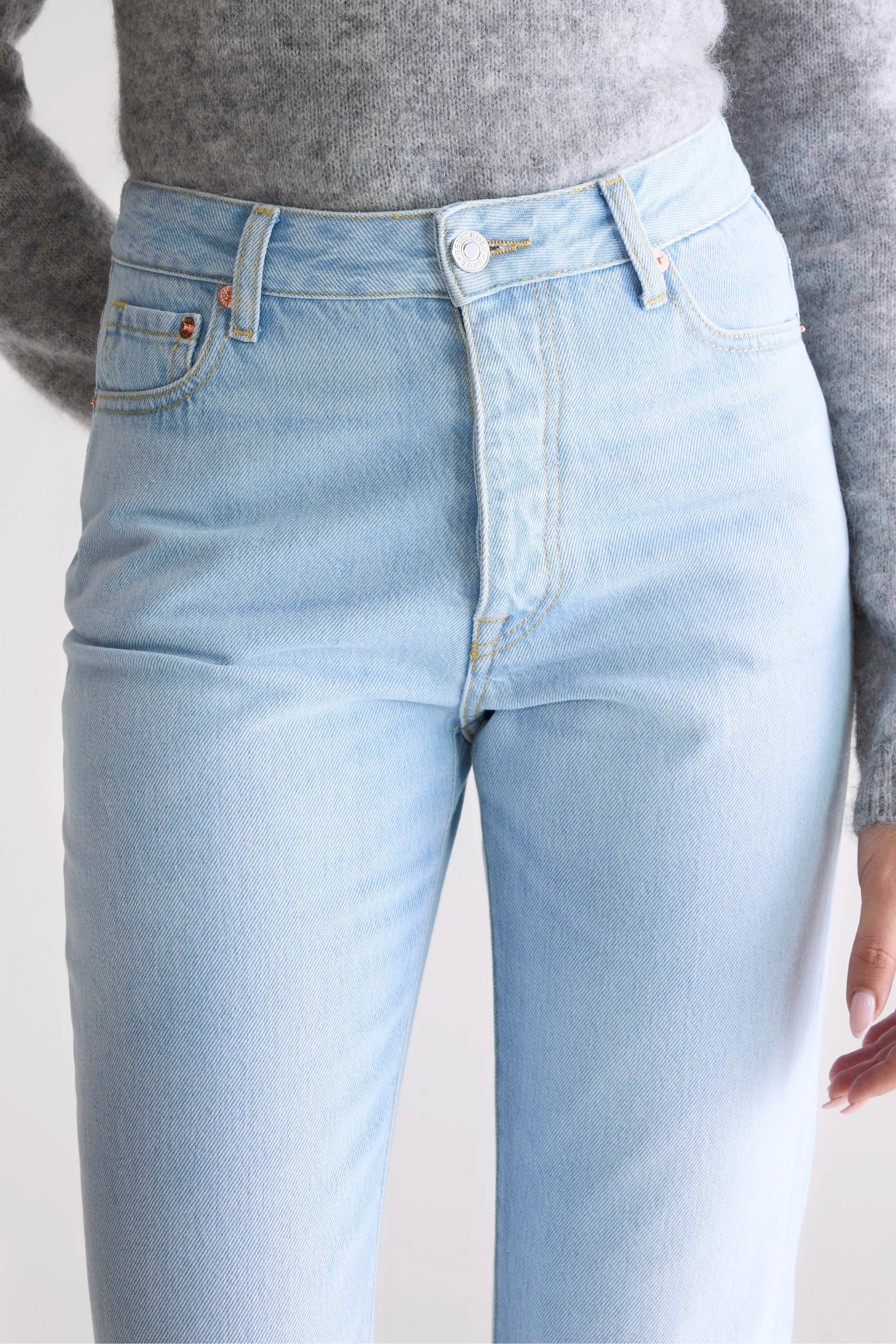 Denim N. 34 jean régulier (252 / W / USED LT BLUE)
