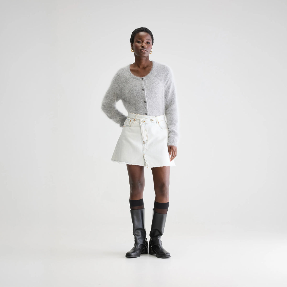 新品【L'Appartement 】 BLEACH DENIM SKIRT distressed pre-styled denim skirt in DISTRESSED LIGHT BLEACH