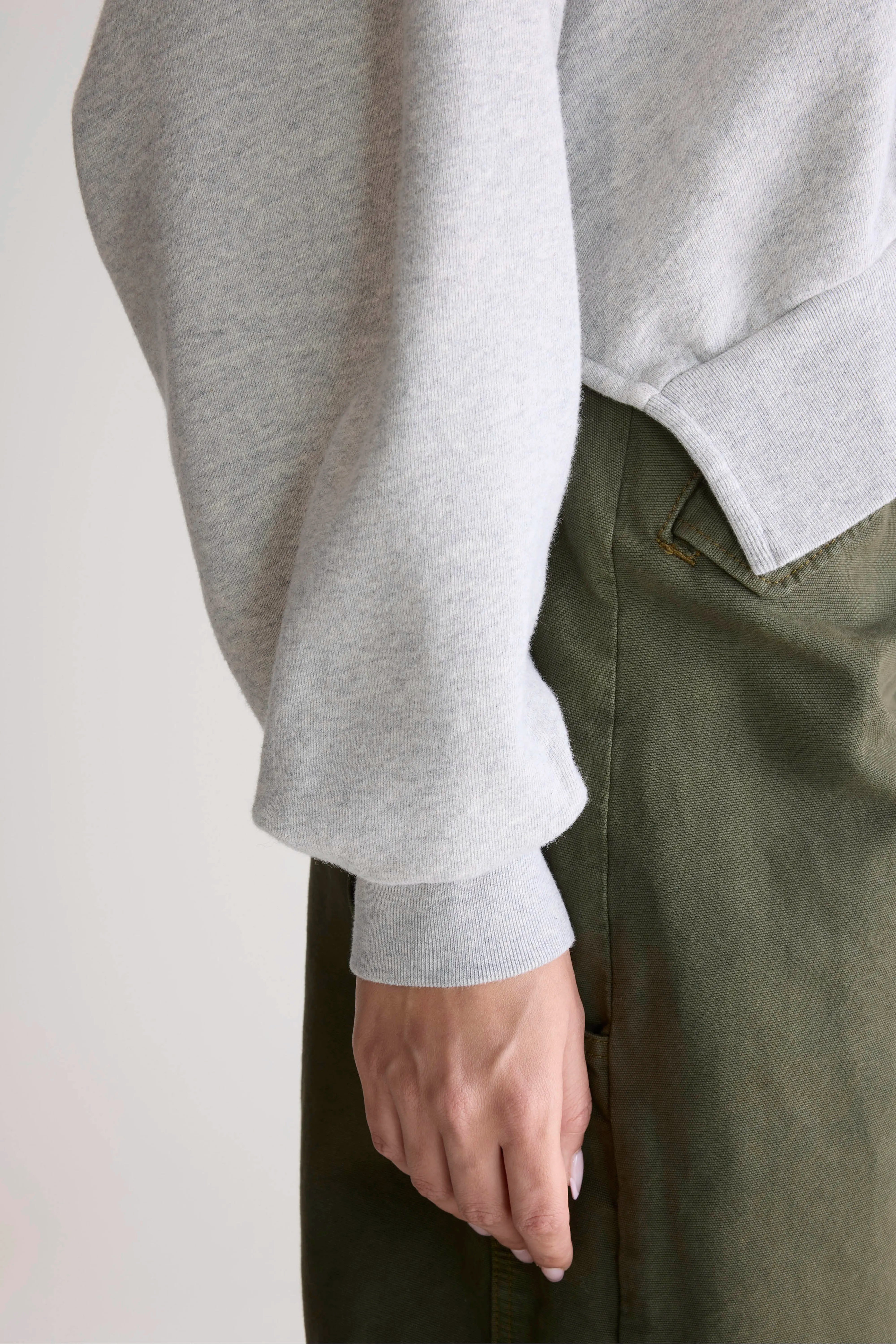 Varola v-neck sweatshirt (252 / W / H. GREY)