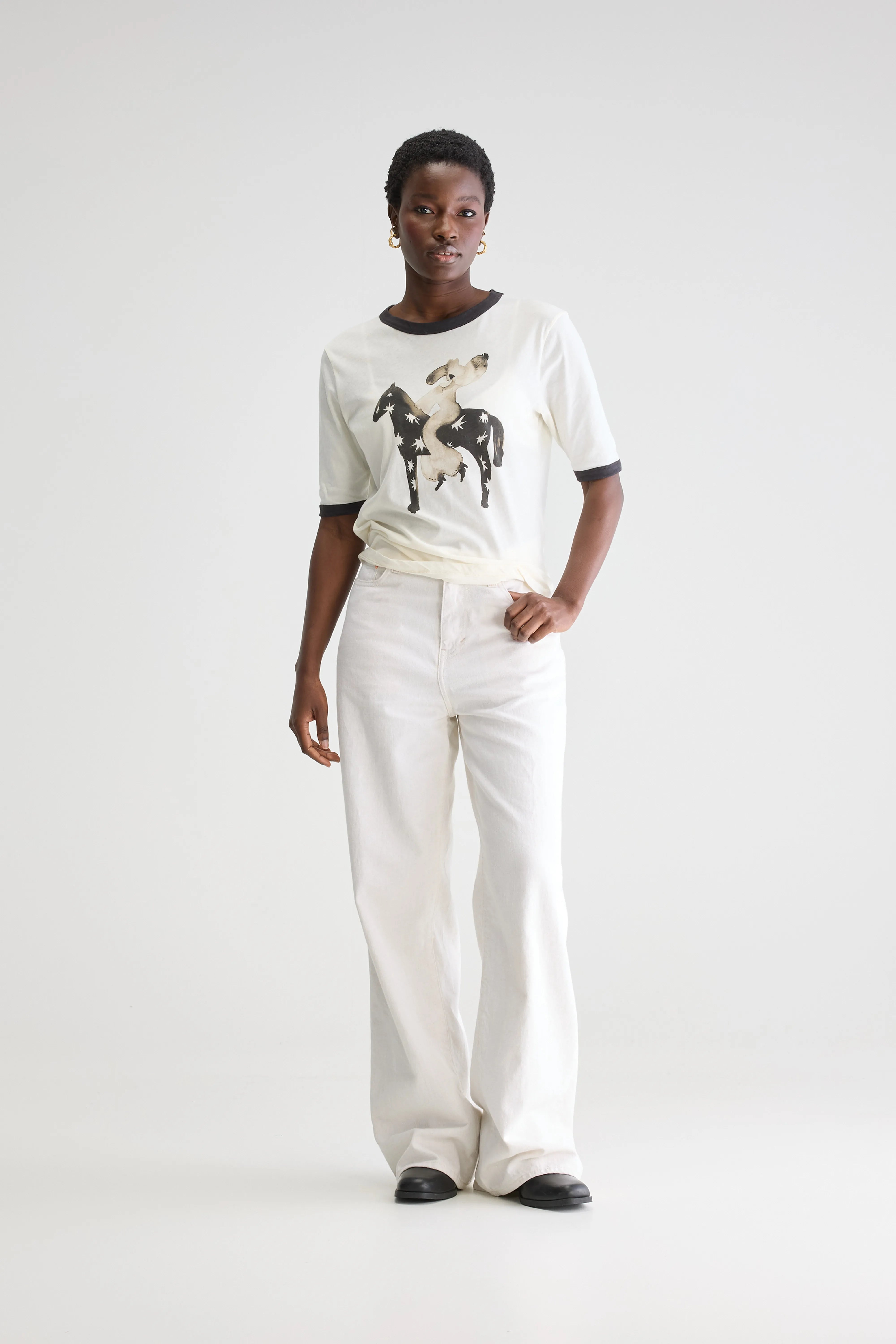 Cosmos Slim T-shirt - Black / Ecru For Women | Bellerose