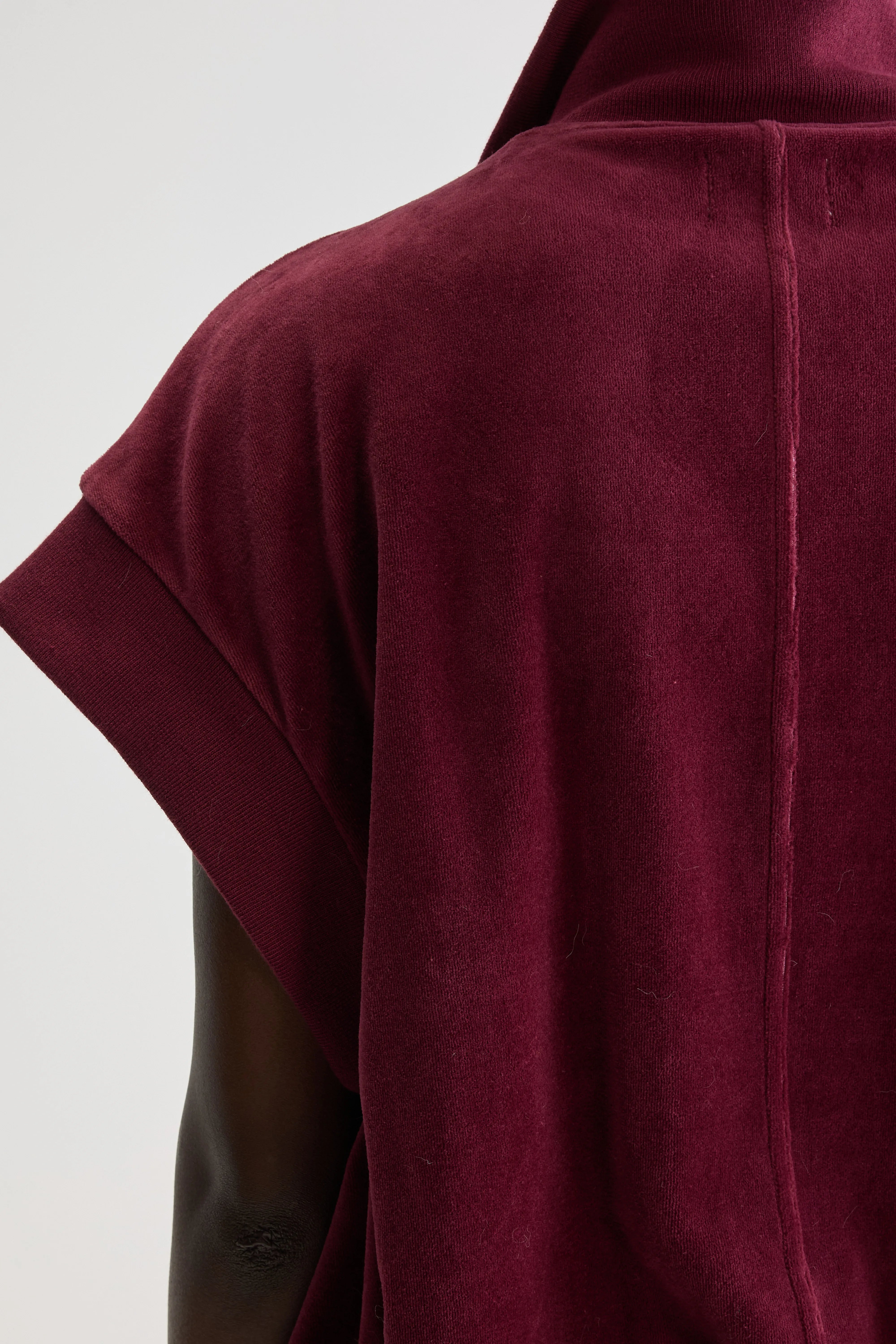 Tallos sleeveless sweatshirt (251 / W / BORDEAUX)