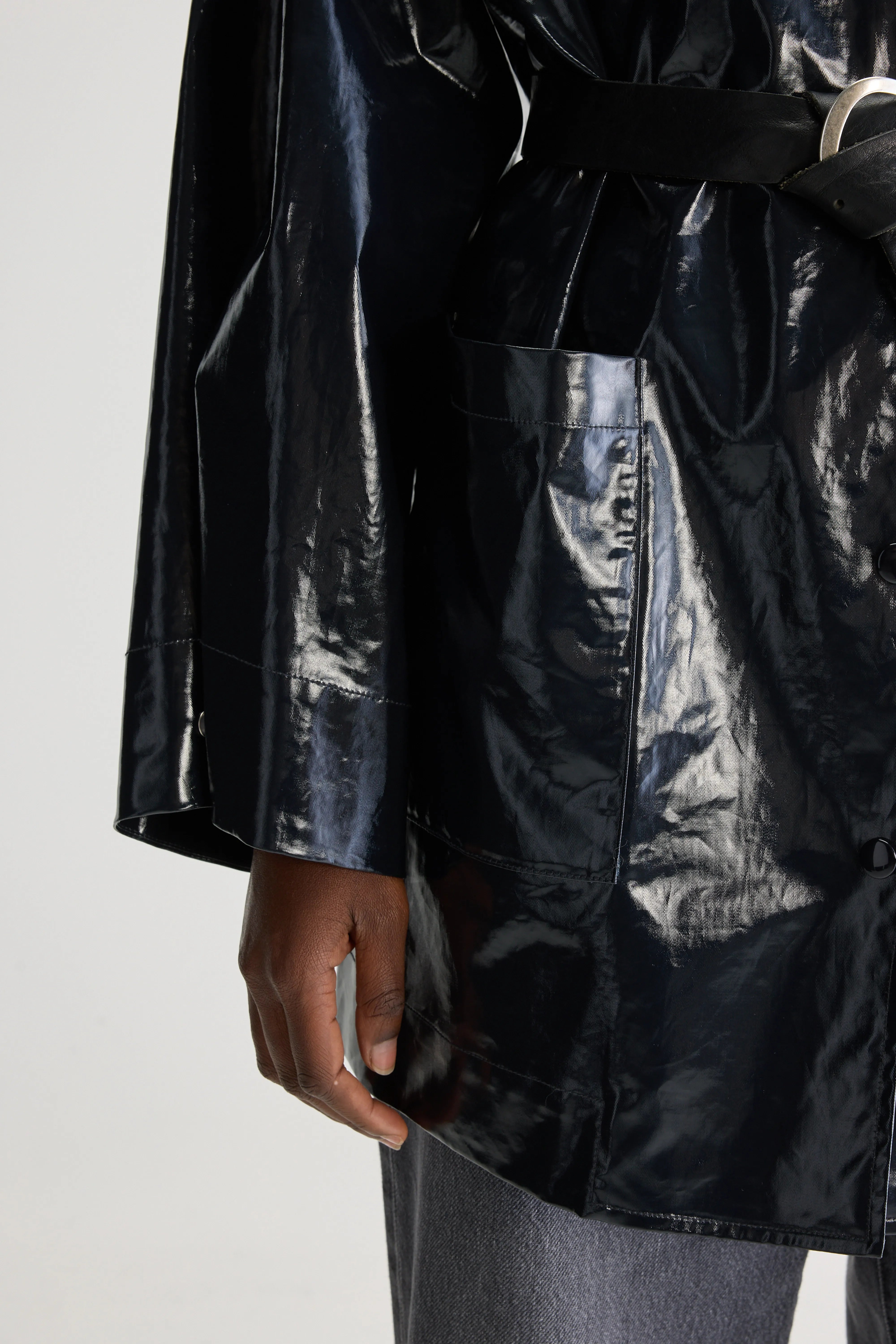 Haily Regenjas (251 / W / NAVY)