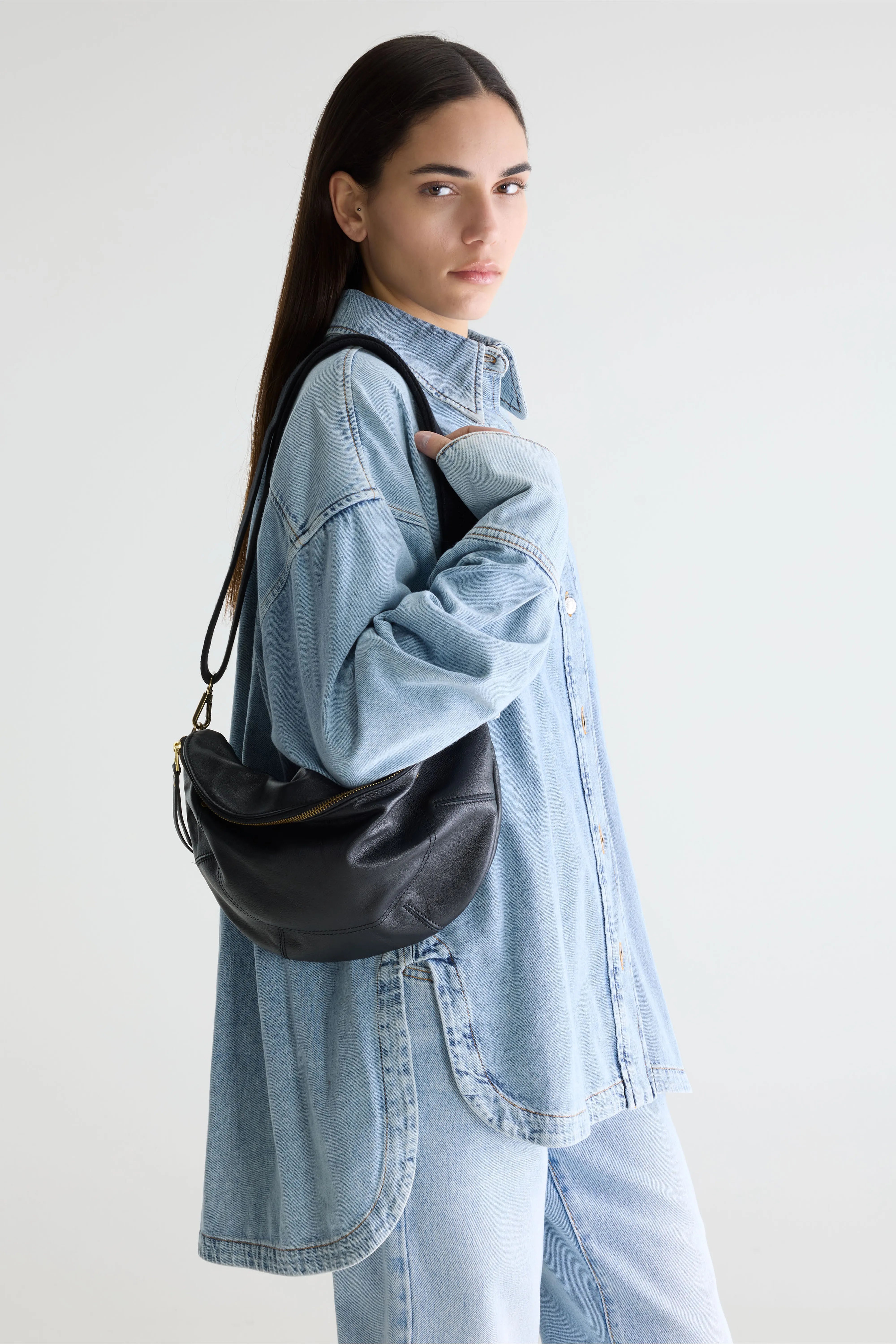 Souply Sling Bag - Black For Women | Bellerose