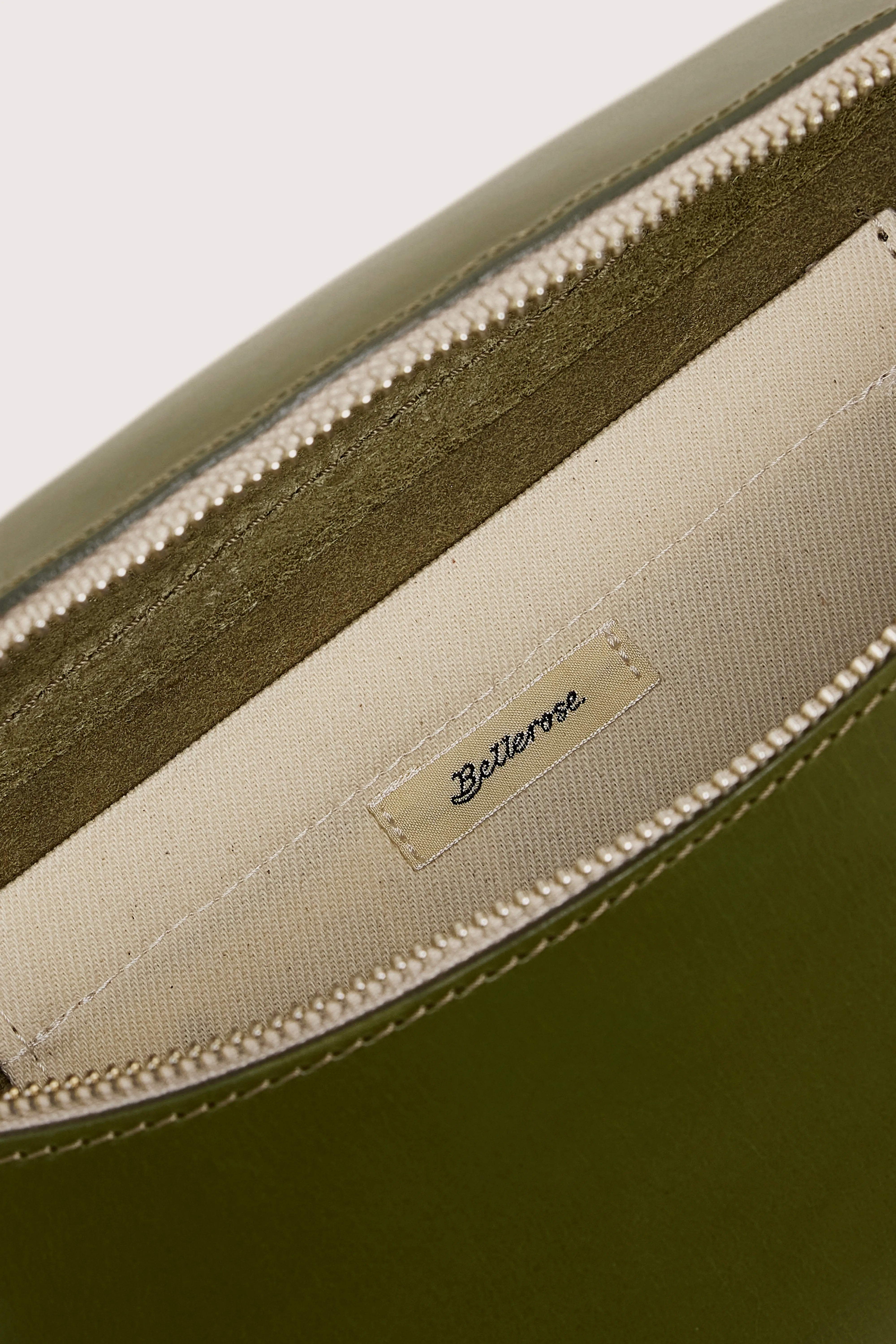 Rosie sling bag (251 / W / MOUSSE)